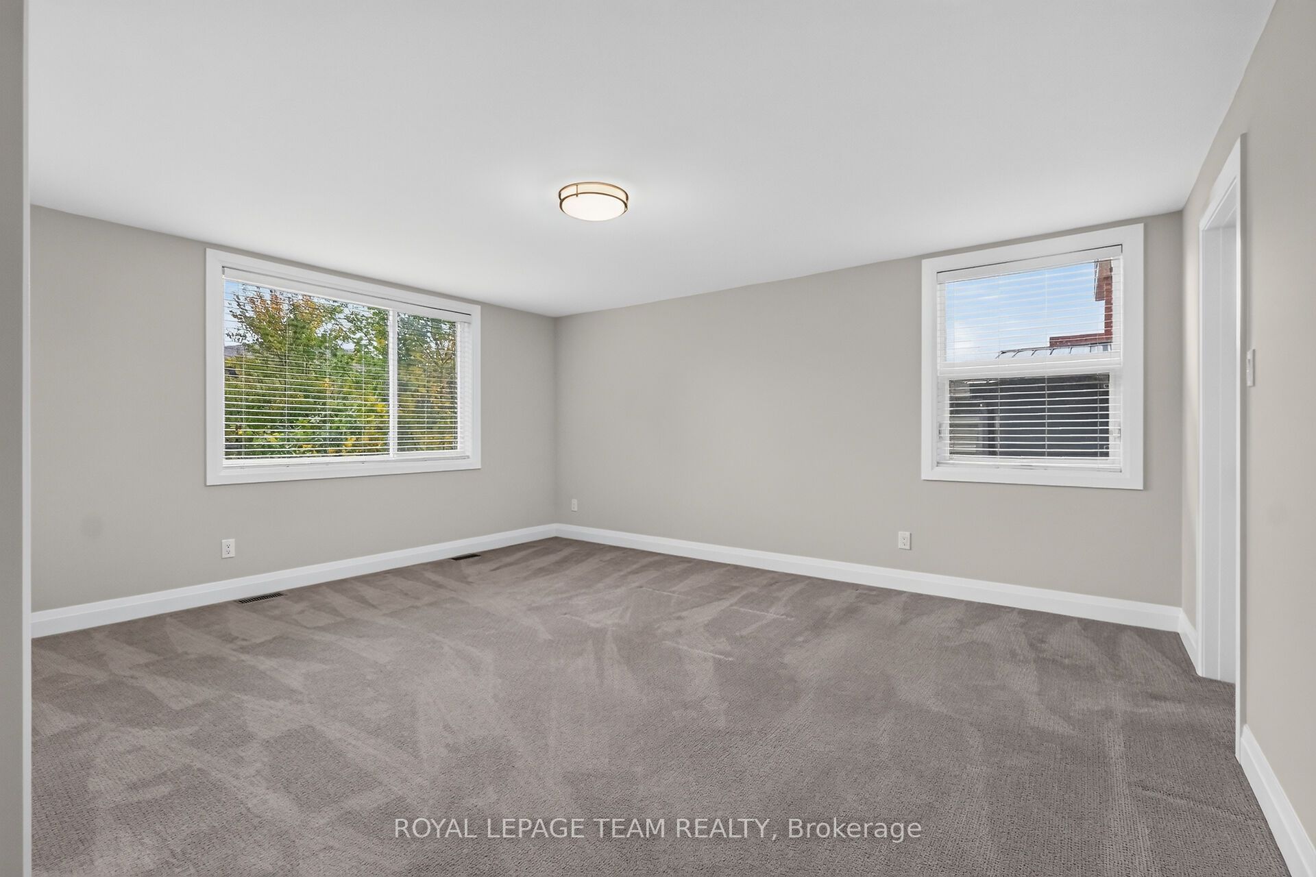 336 Tweedsmuir Avenue 2 Property Photo 33