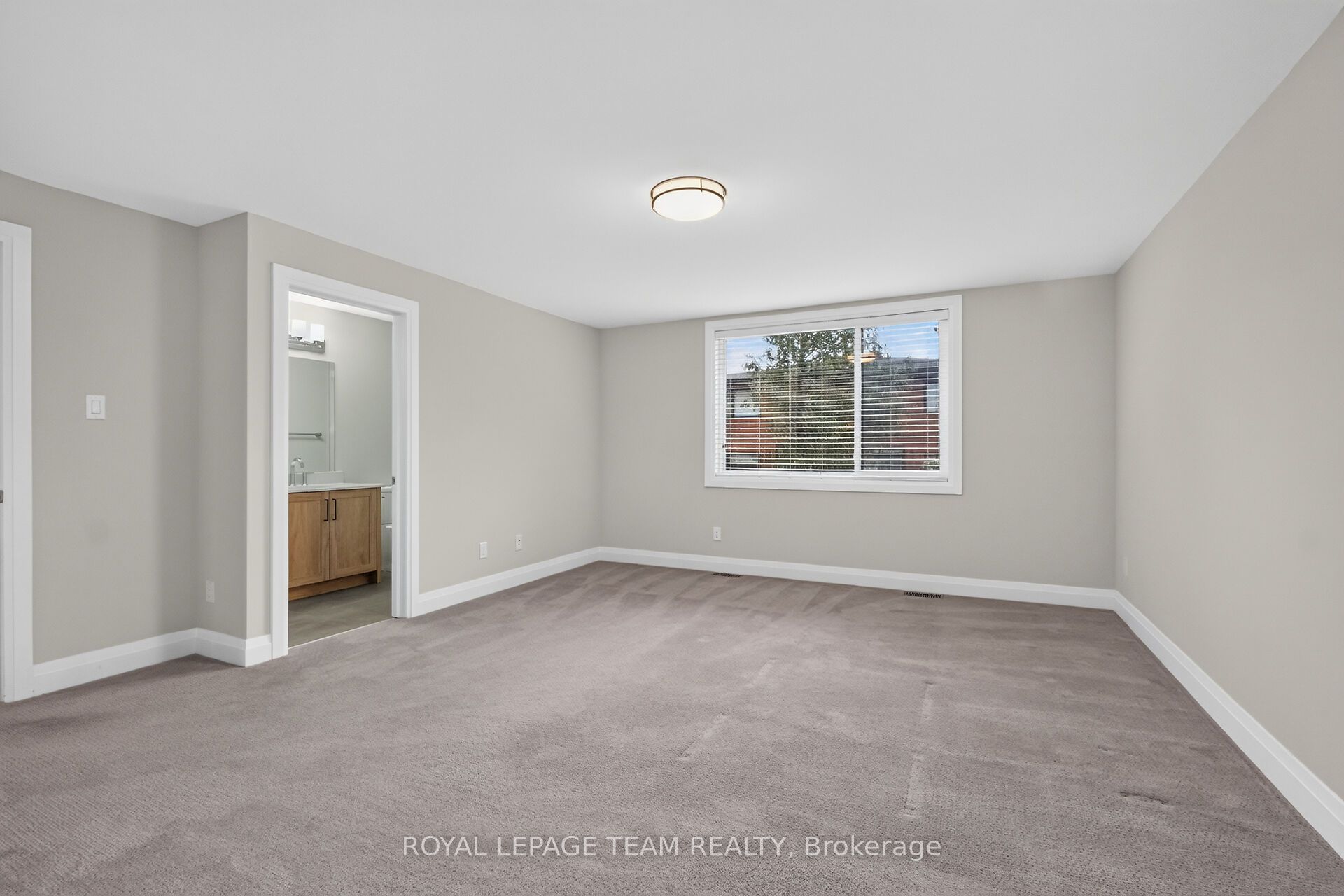 336 Tweedsmuir Avenue 2 Property Photo 34