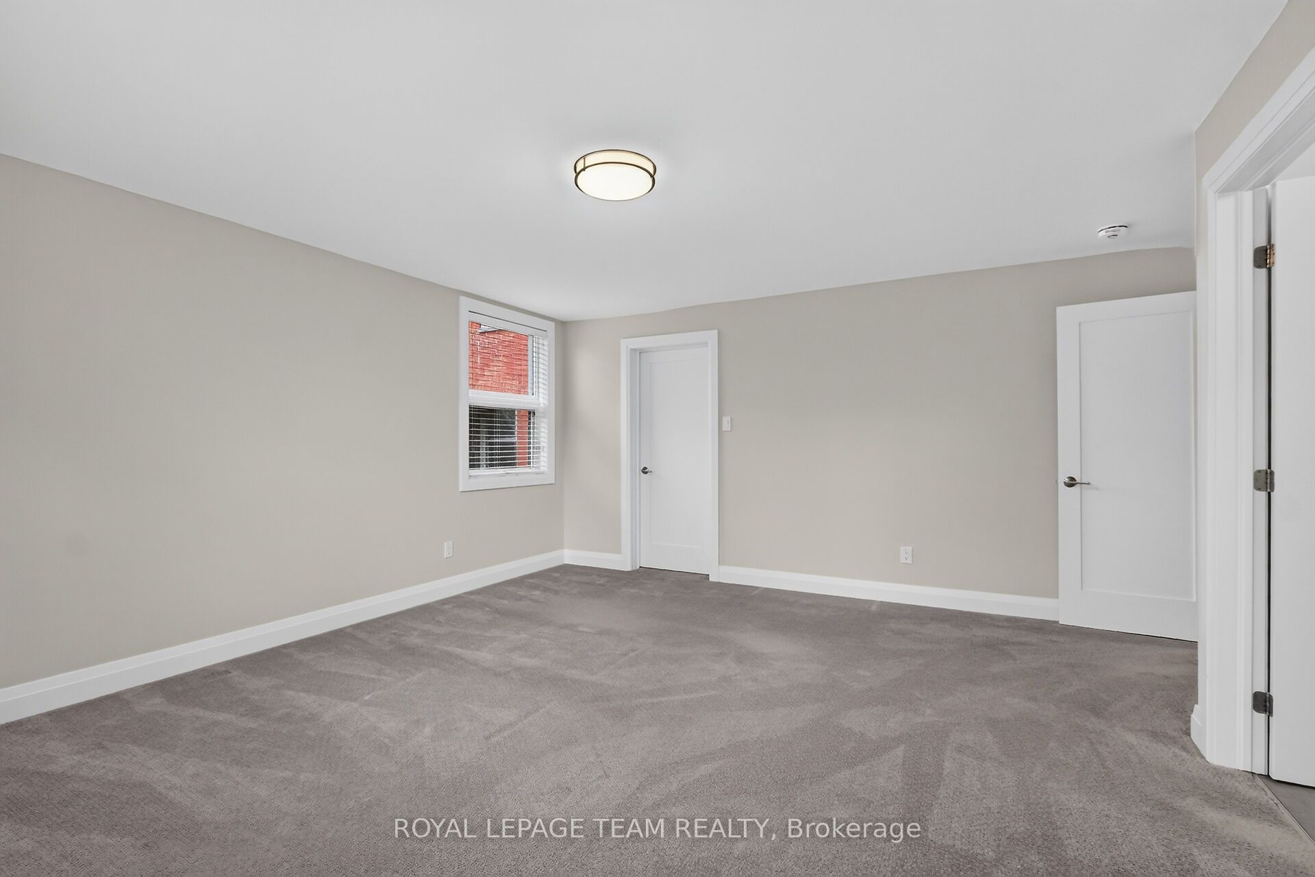336 Tweedsmuir Avenue 2 Property Photo 36