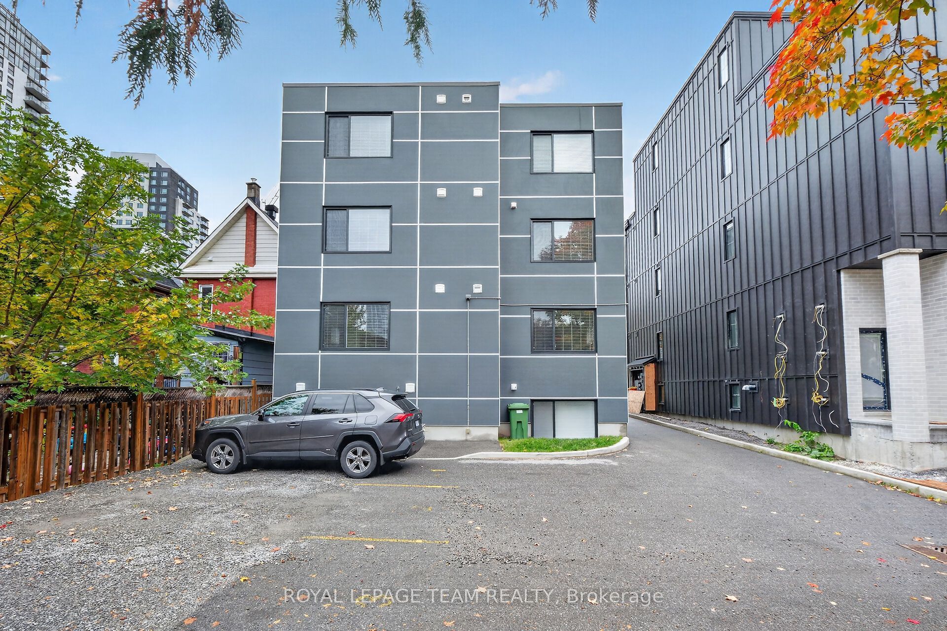 336 Tweedsmuir Avenue 2 Property Photo 45