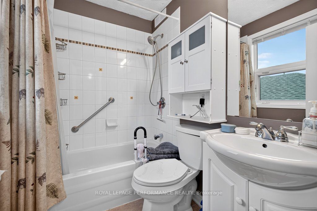 137 Genest Street Property Photo 35