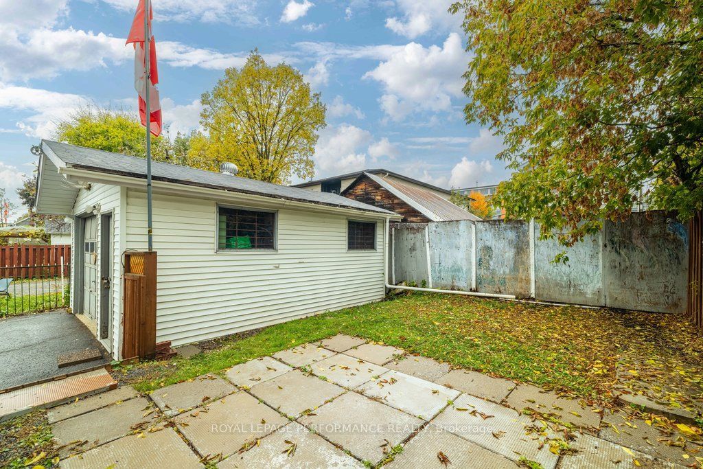 137 Genest Street Property Photo 45