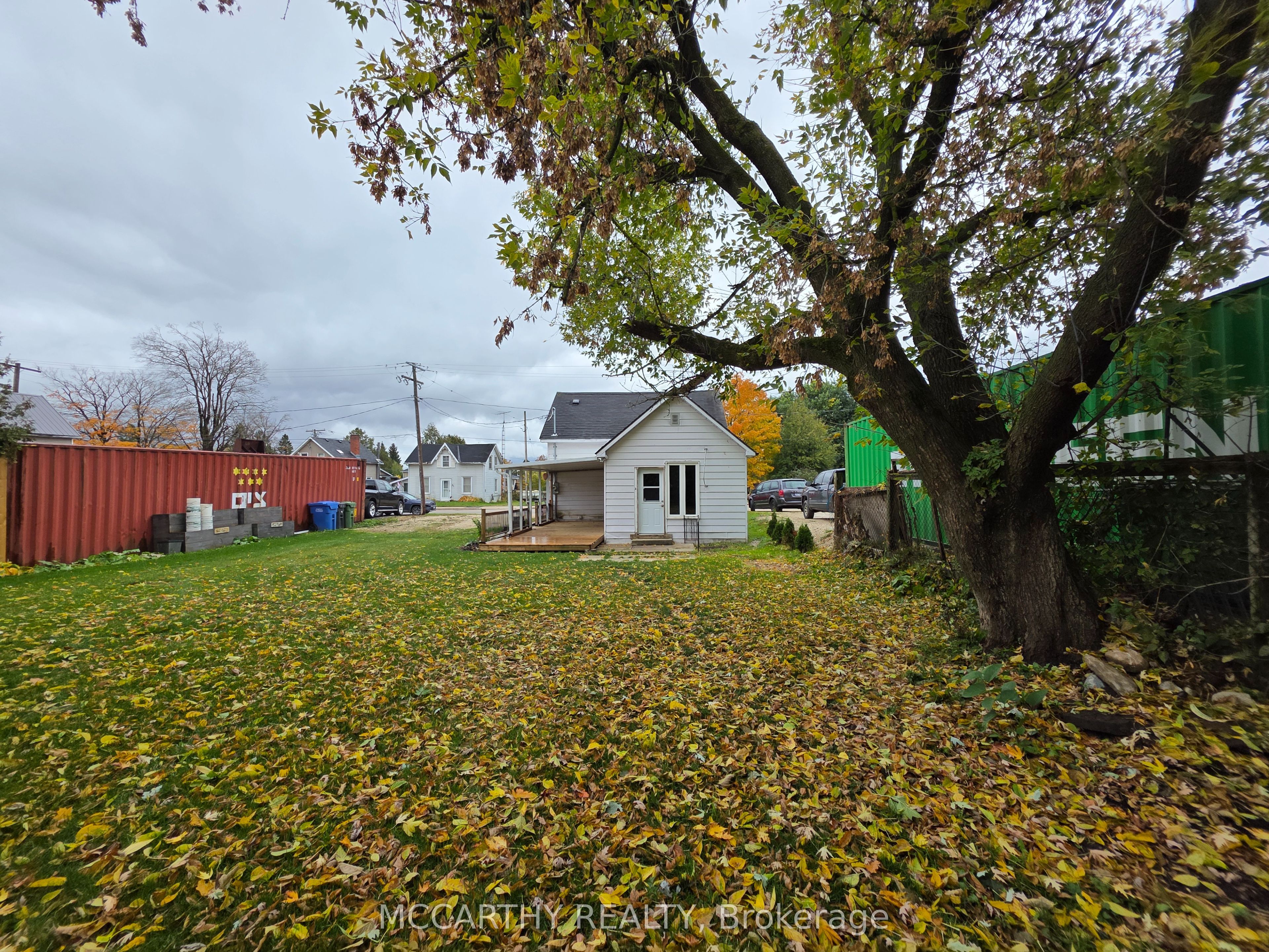 50 Young Street Property Photo 8