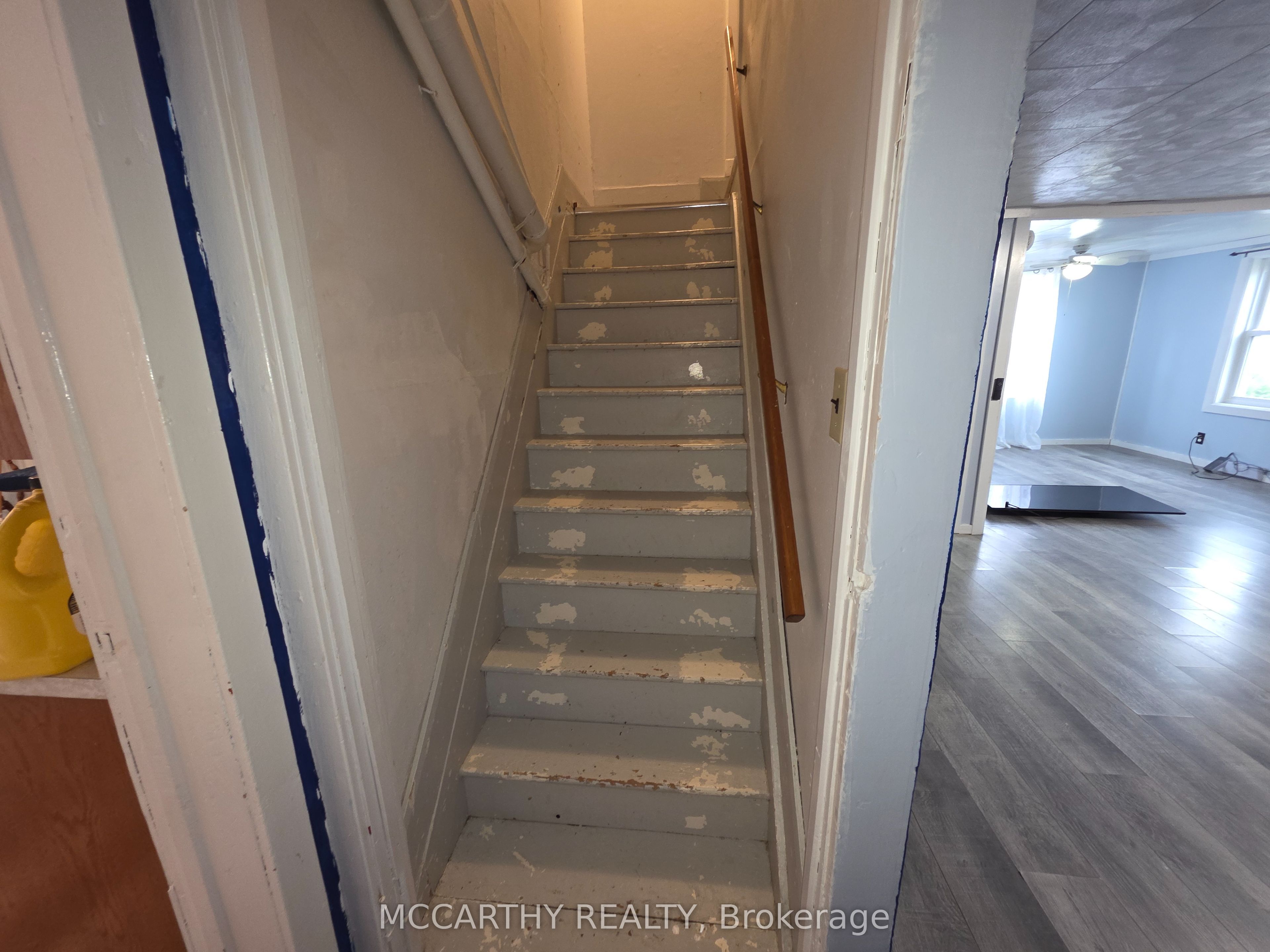 50 Young Street Property Photo 15