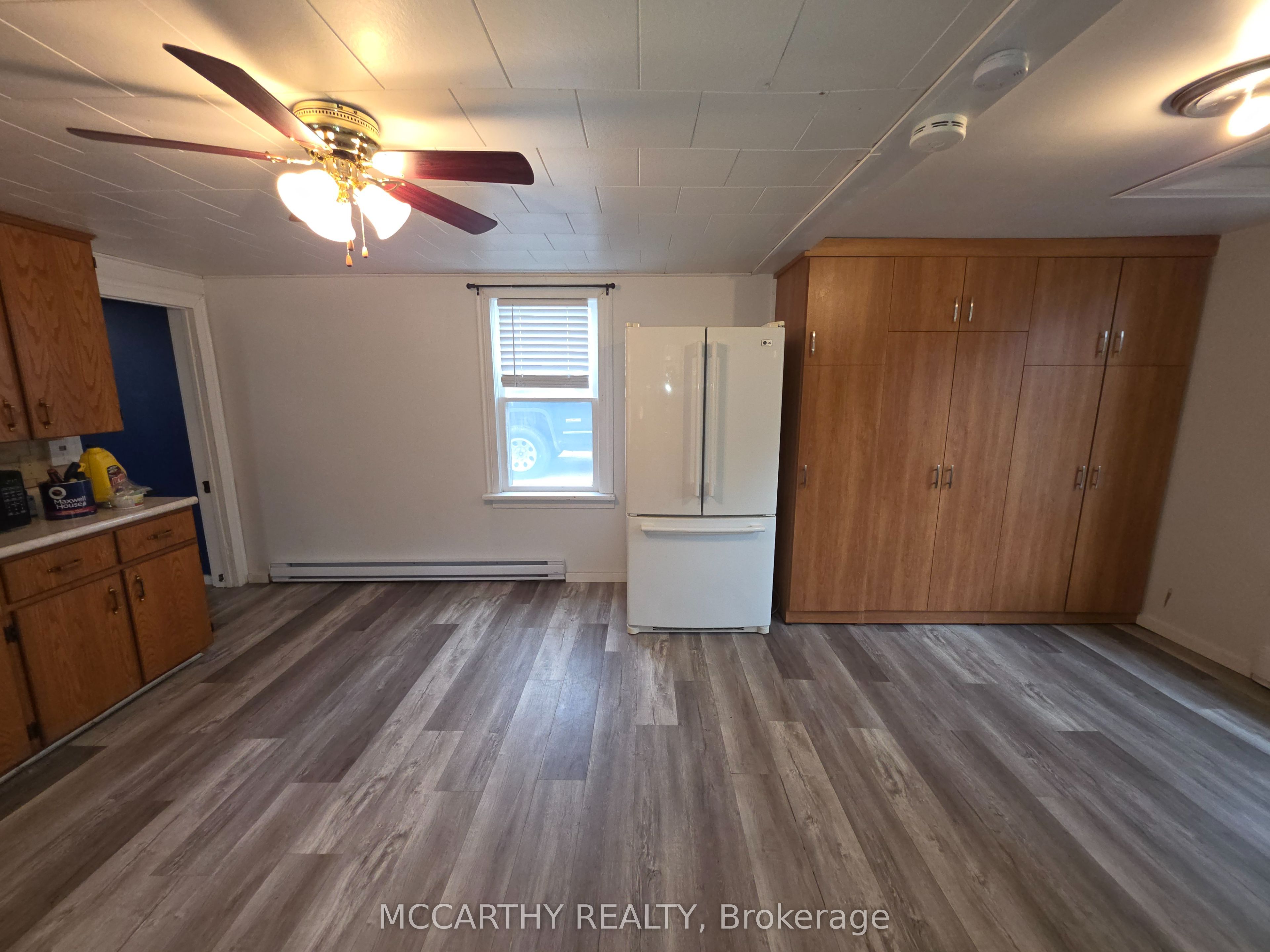 50 Young Street Property Photo 20