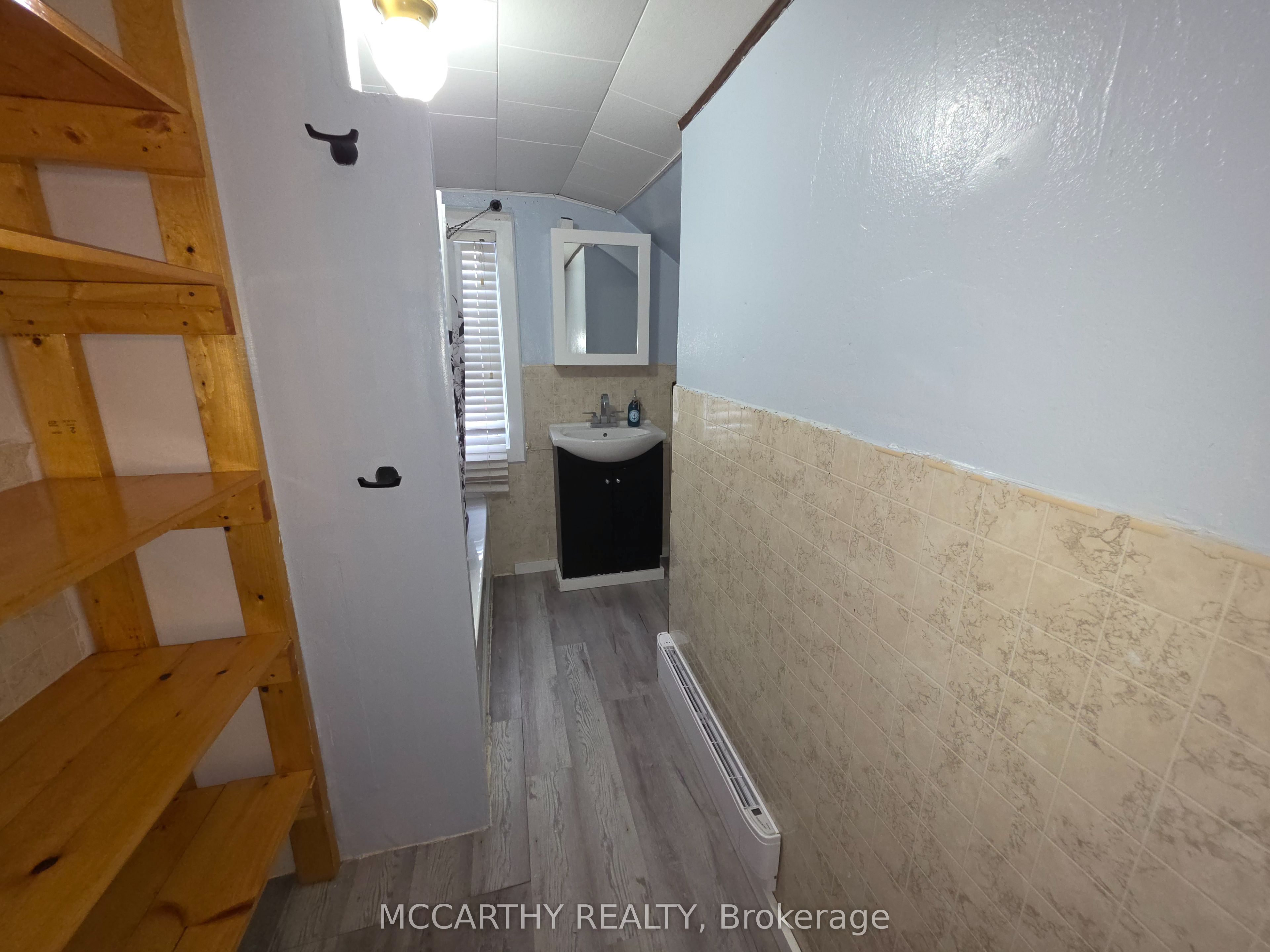 50 Young Street Property Photo 21