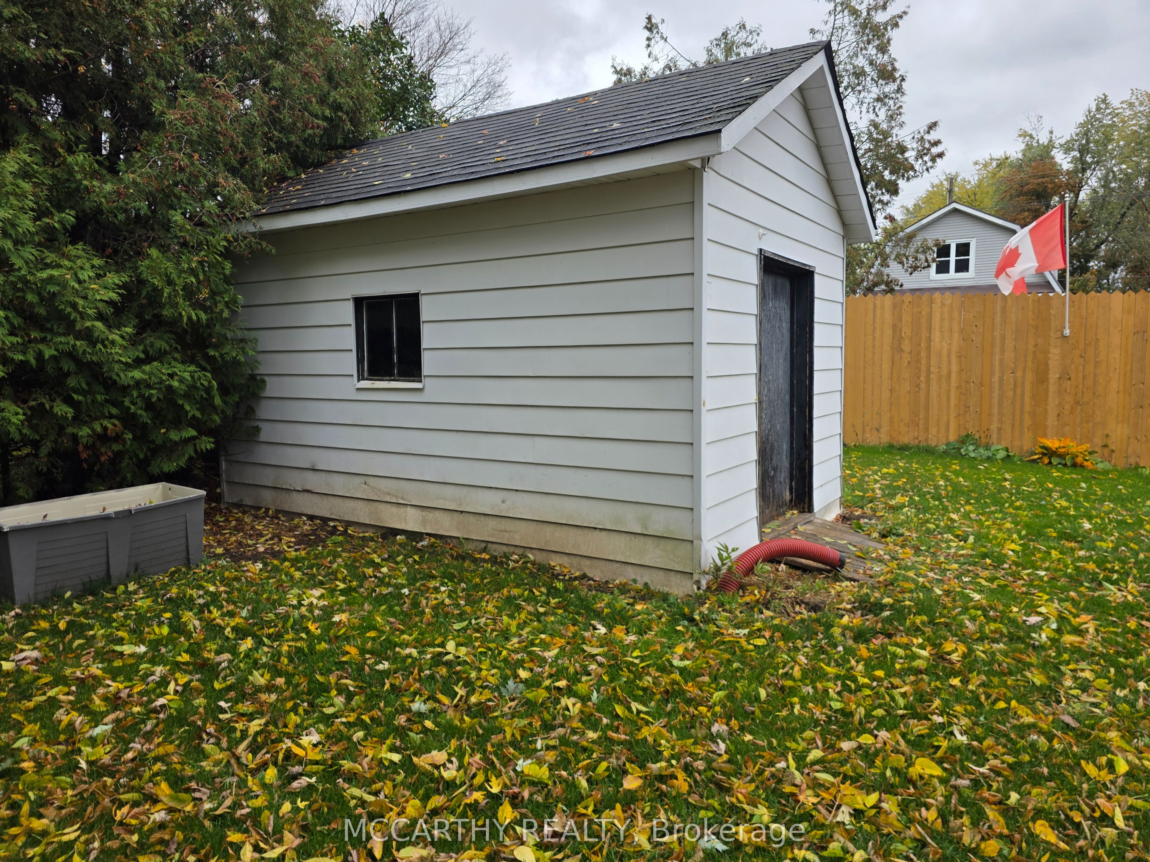 50 Young Street Property Photo 35