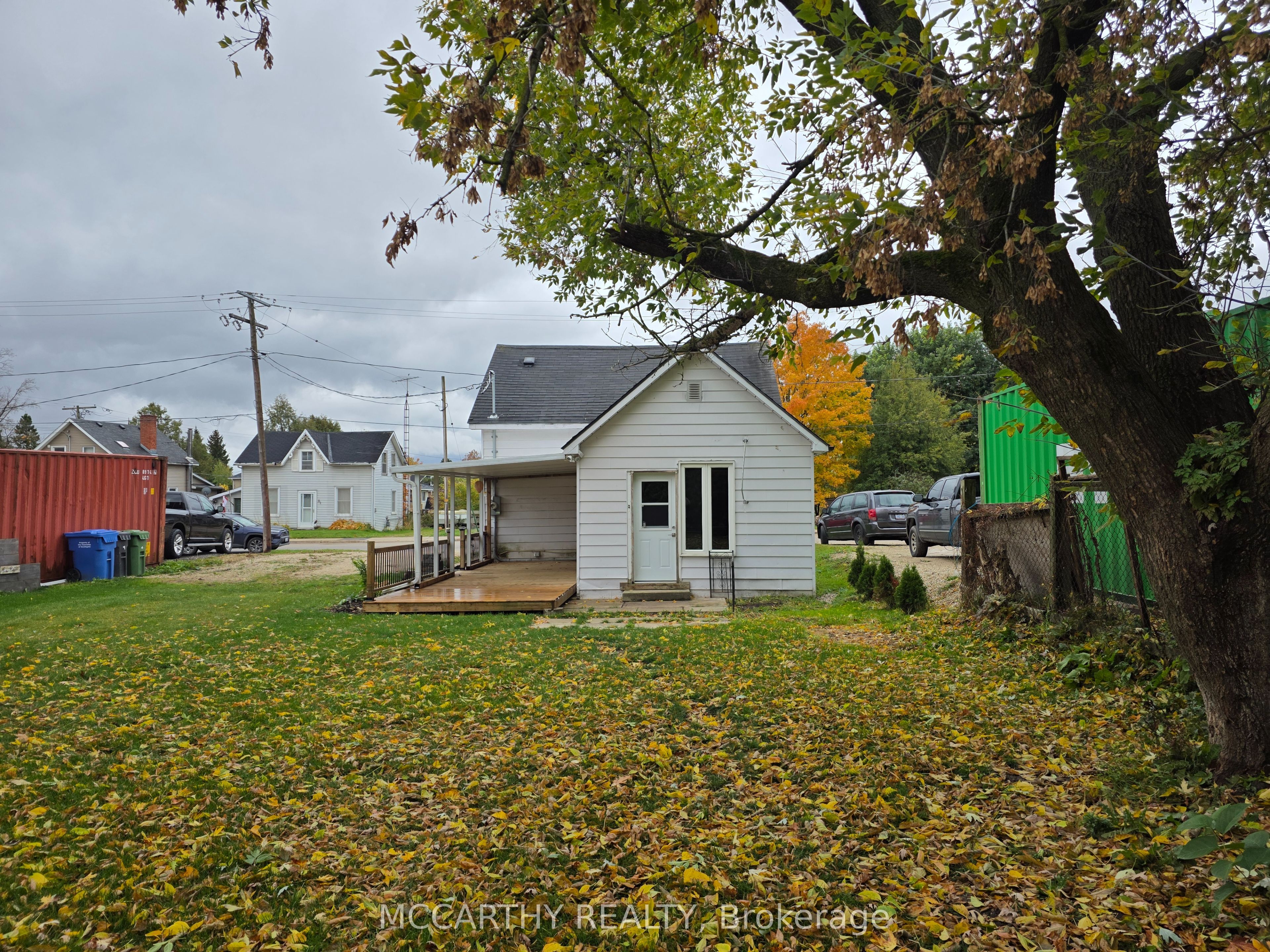 50 Young Street Property Photo 36