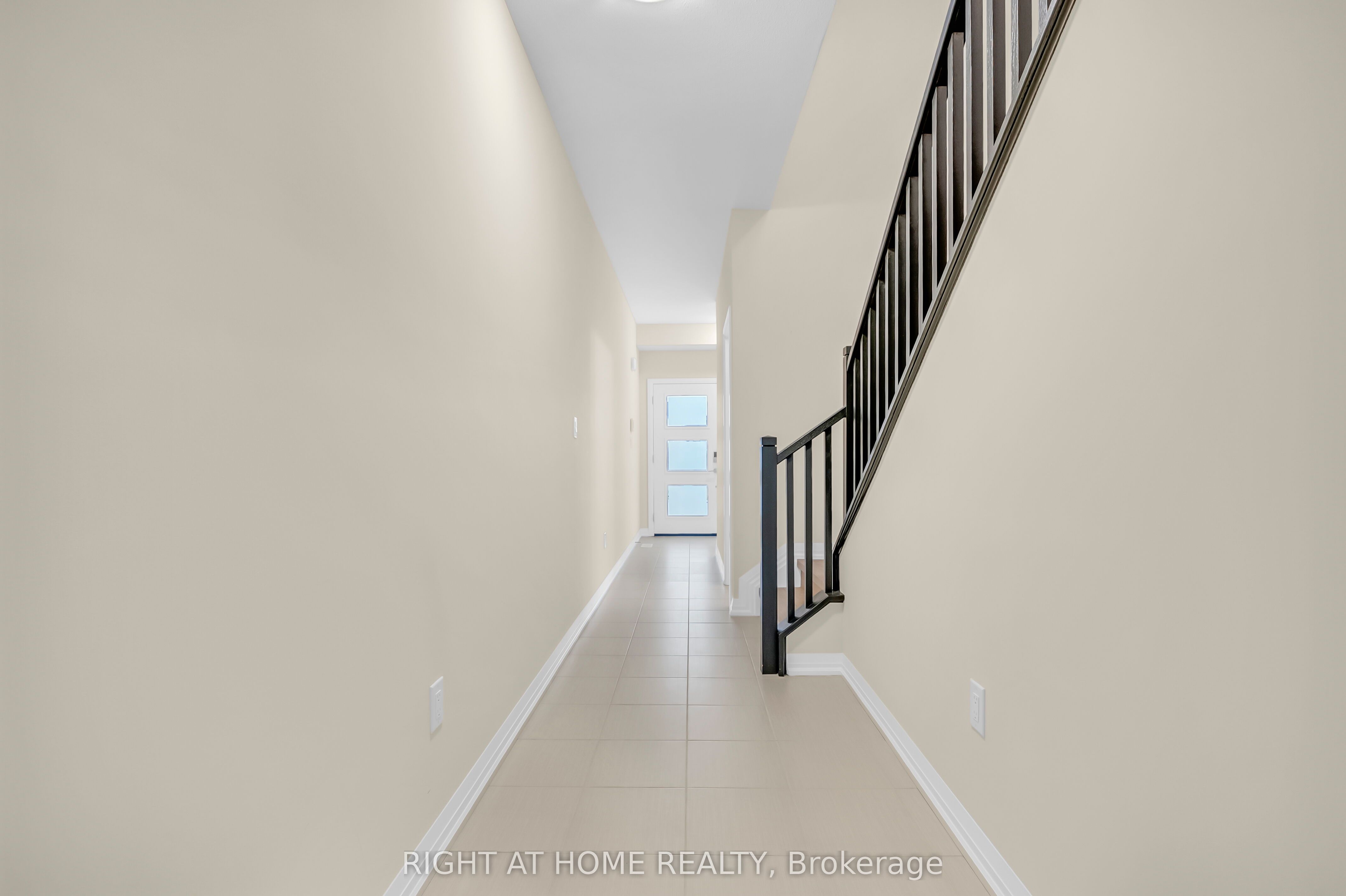 4 West Creek Court Property Photo 5
