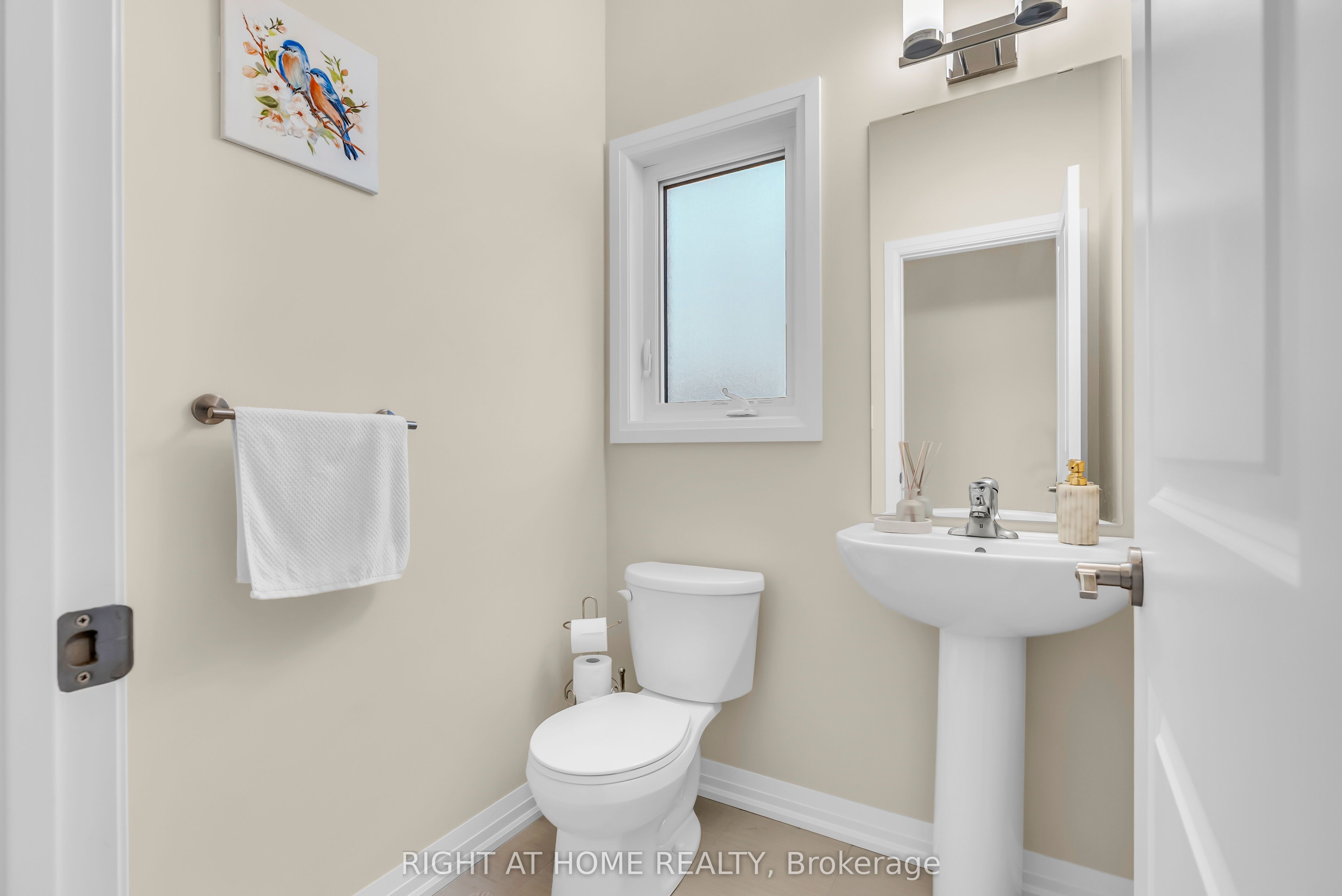 4 West Creek Court Property Photo 19