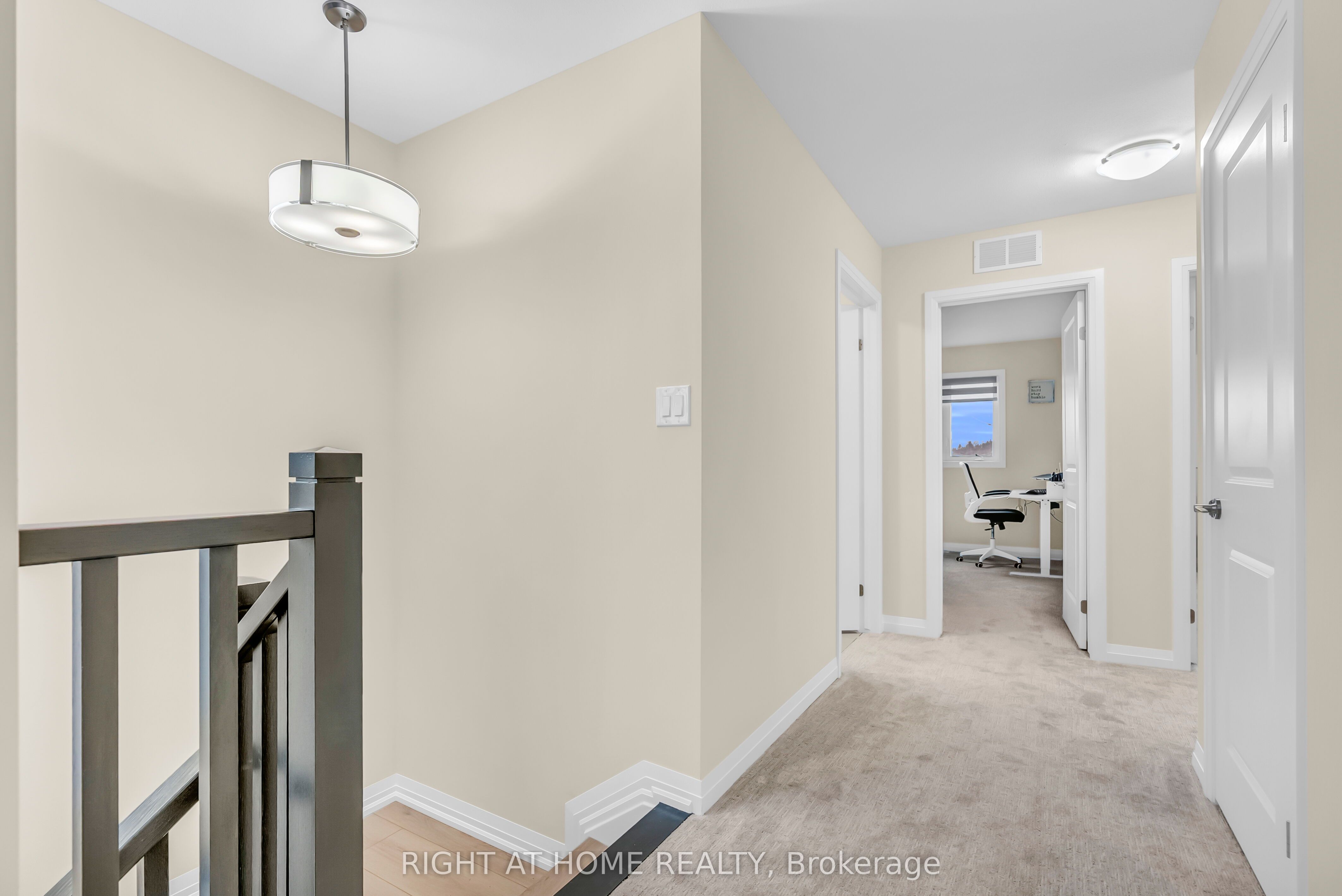 4 West Creek Court Property Photo 22
