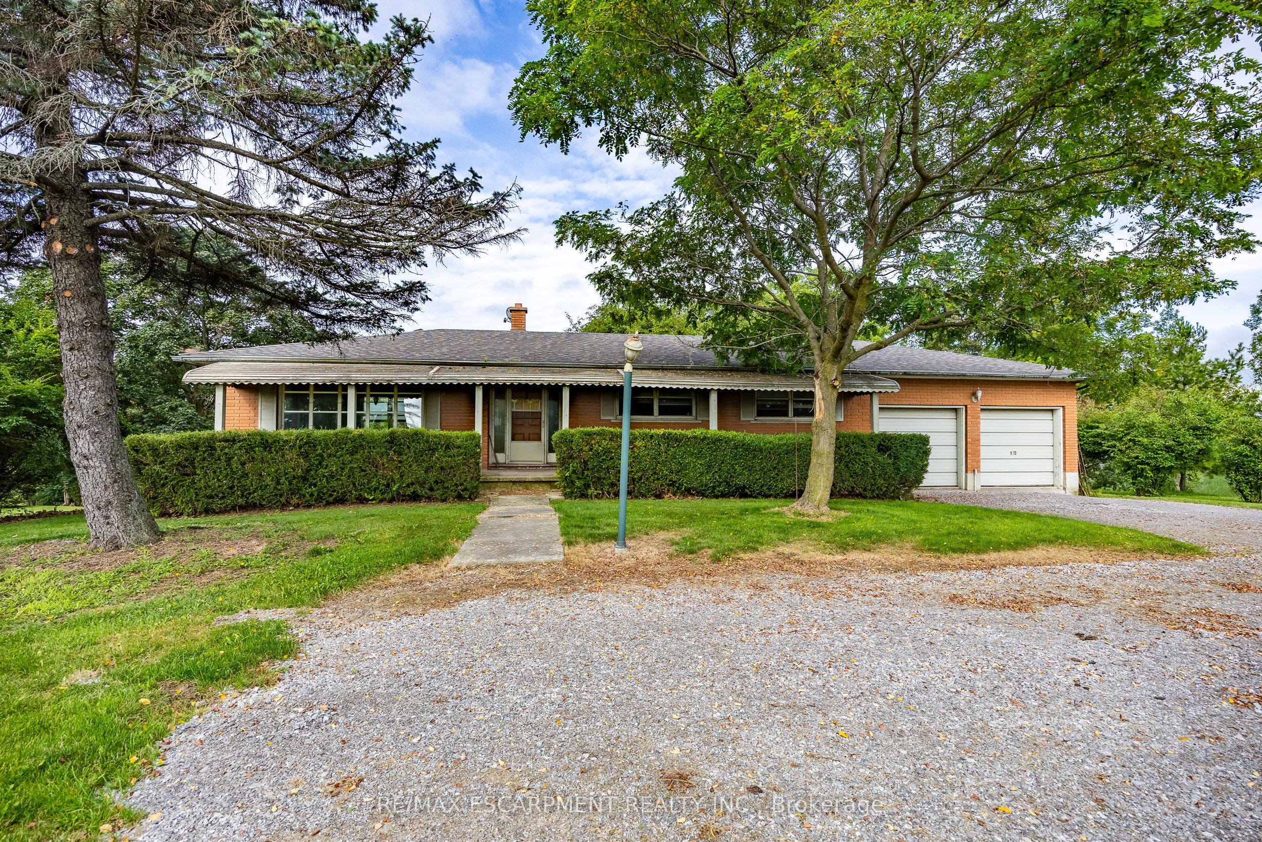 107 Erie Street Property Photo 1