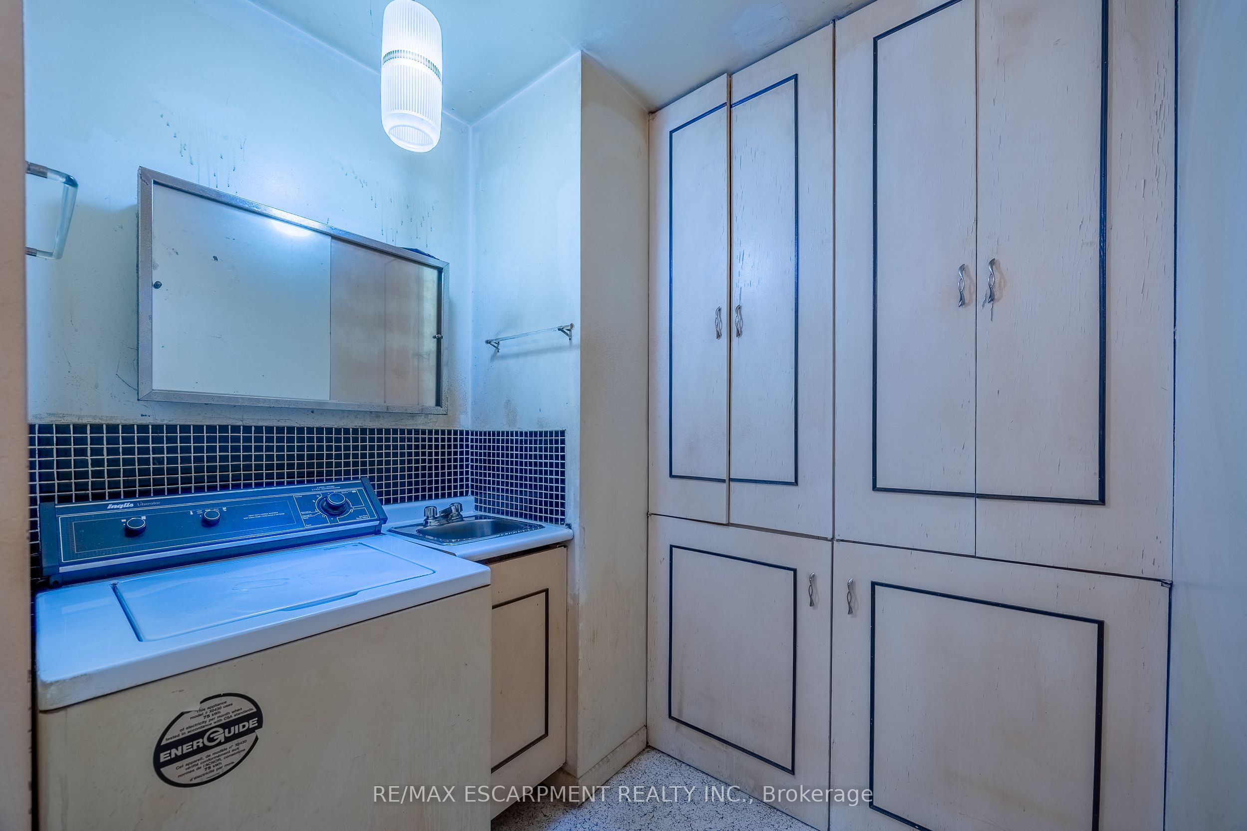 107 Erie Street Property Photo 18