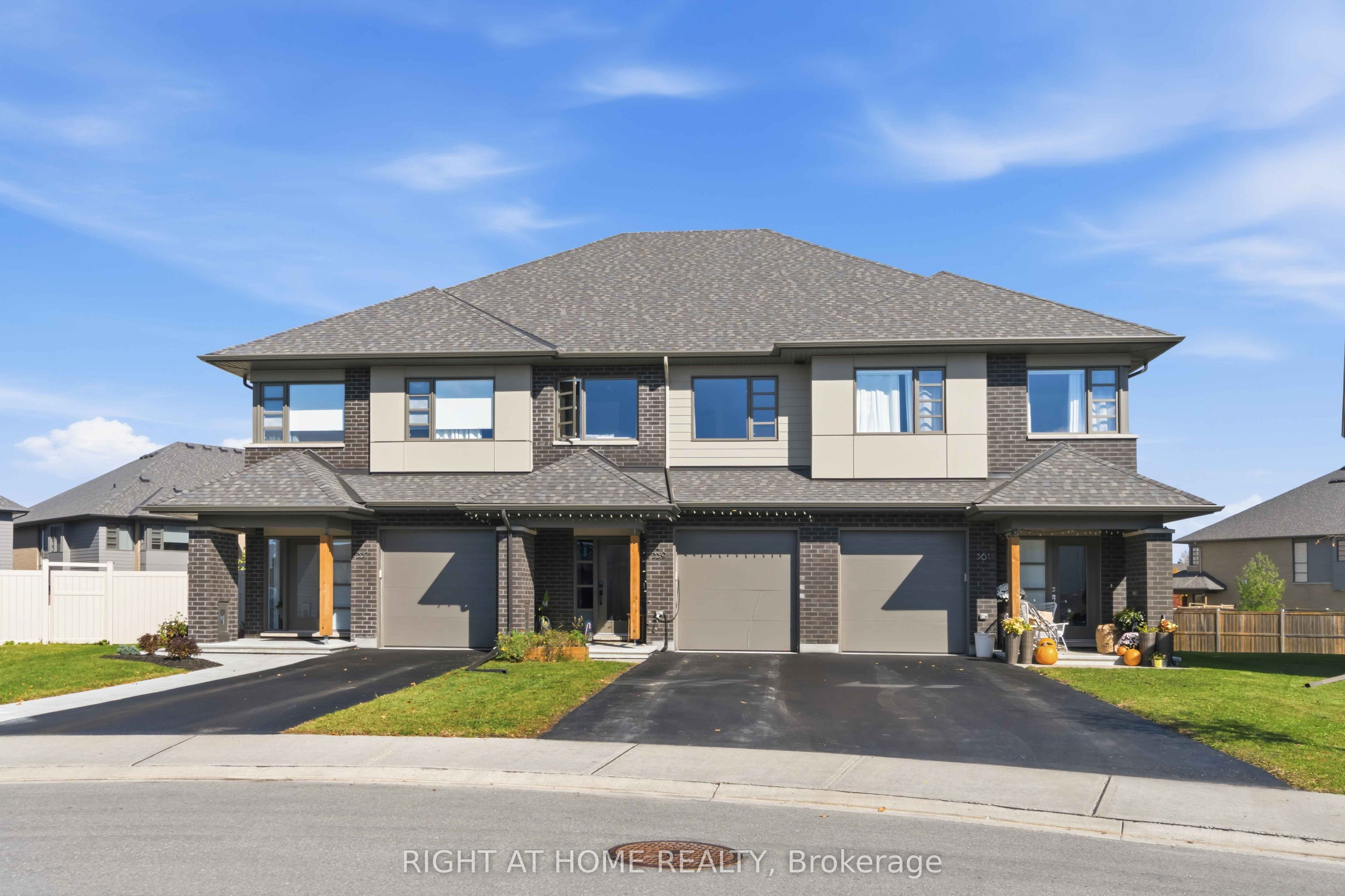359 Big Dipper Street Property Photo 3