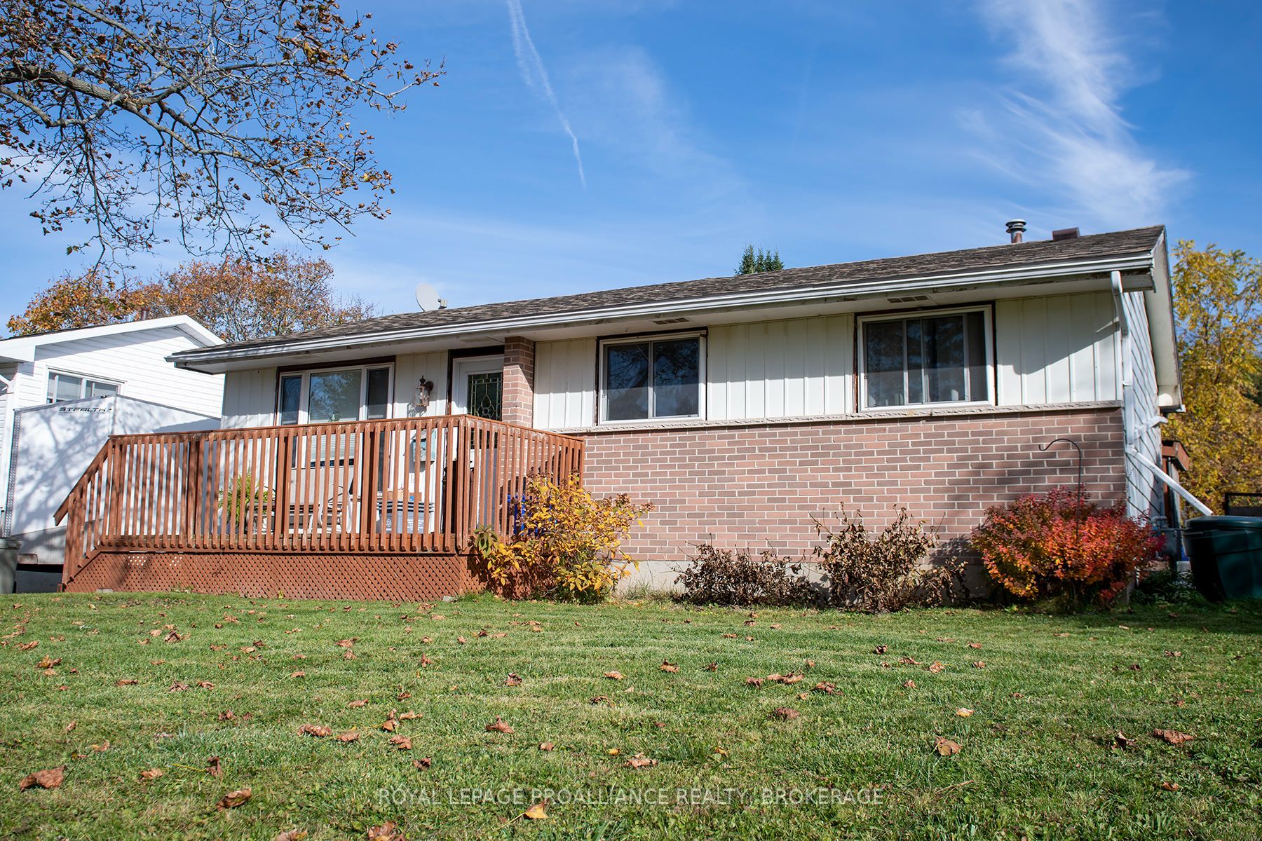 804 Clark Crescent