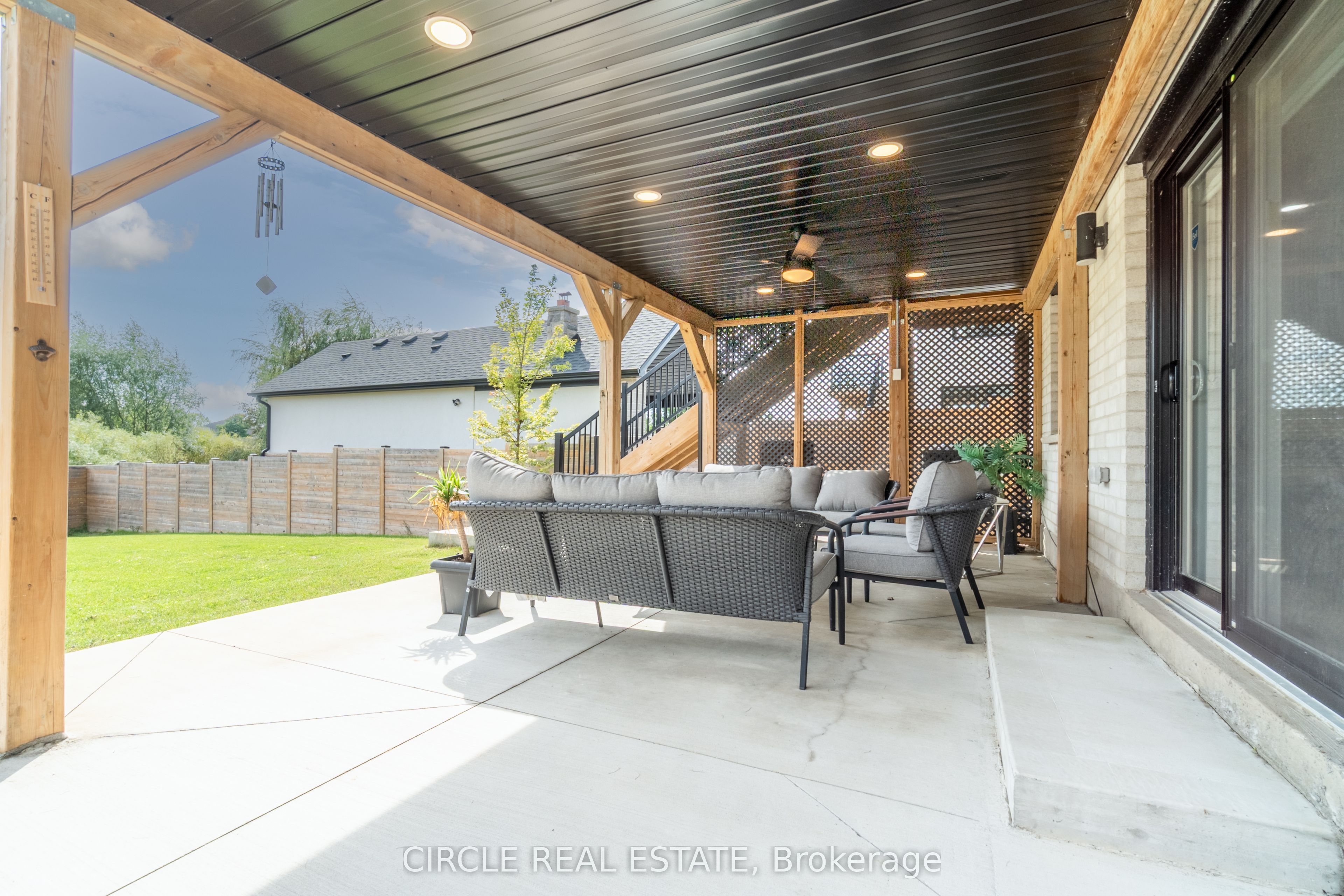 7116 Silver Creek Circle Property Photo 6