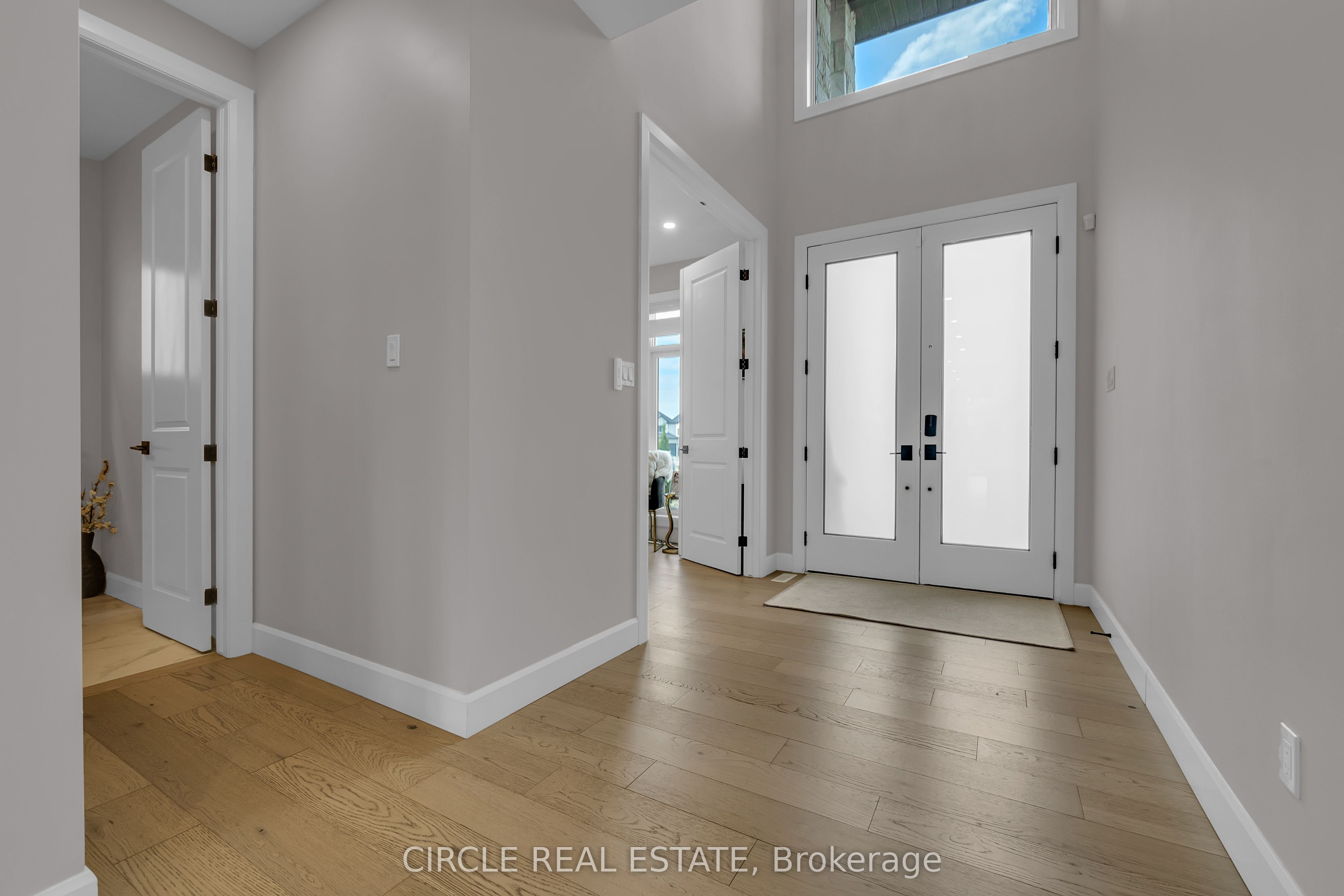 7116 Silver Creek Circle Property Photo 8