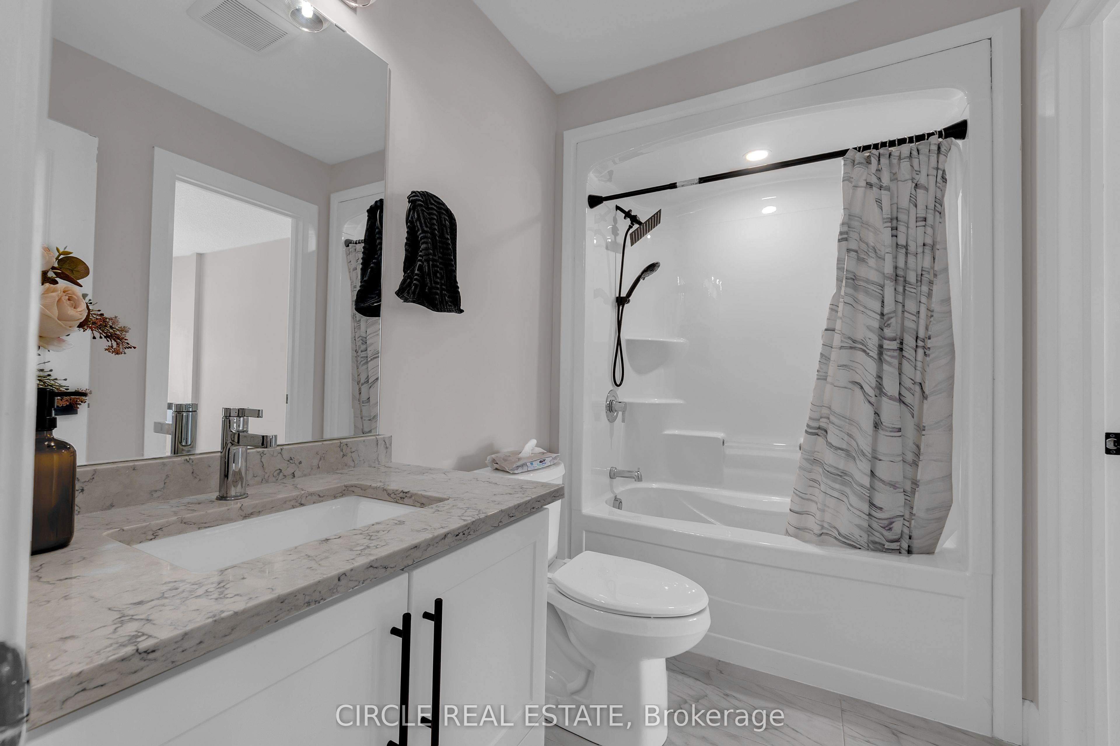7116 Silver Creek Circle Property Photo 42