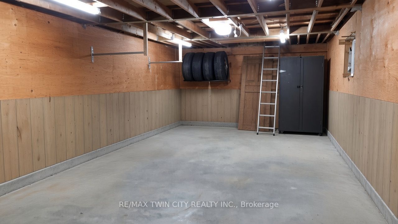 129 Florence Avenue Property Photo 19