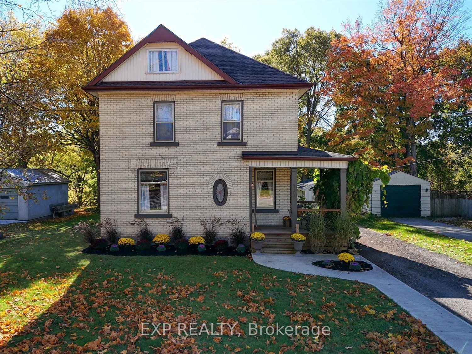 4105 Catherine Street Property Photo 4