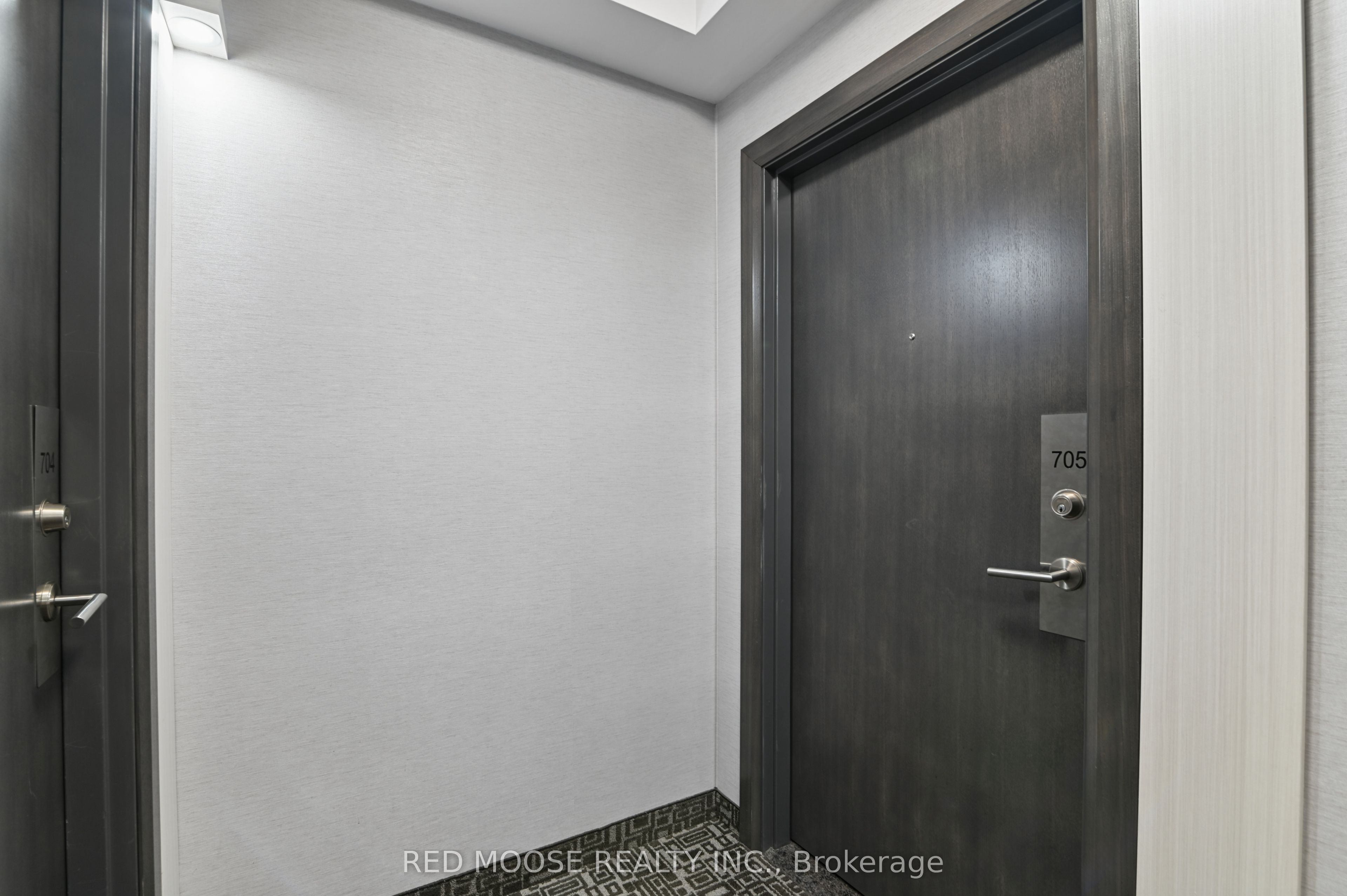 118 Holmwood Avenue 705 Property Photo 10