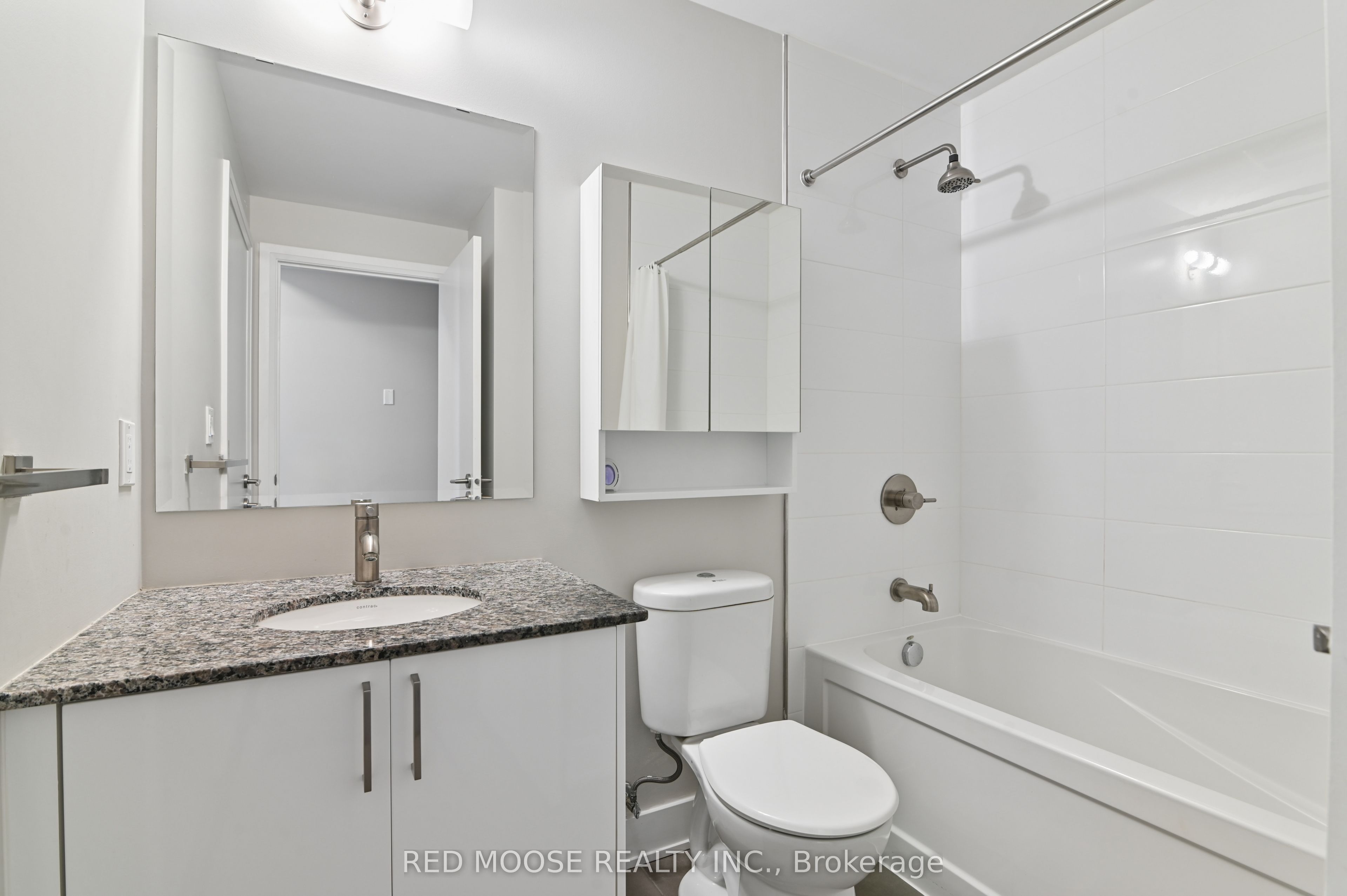 118 Holmwood Avenue 705 Property Photo 14