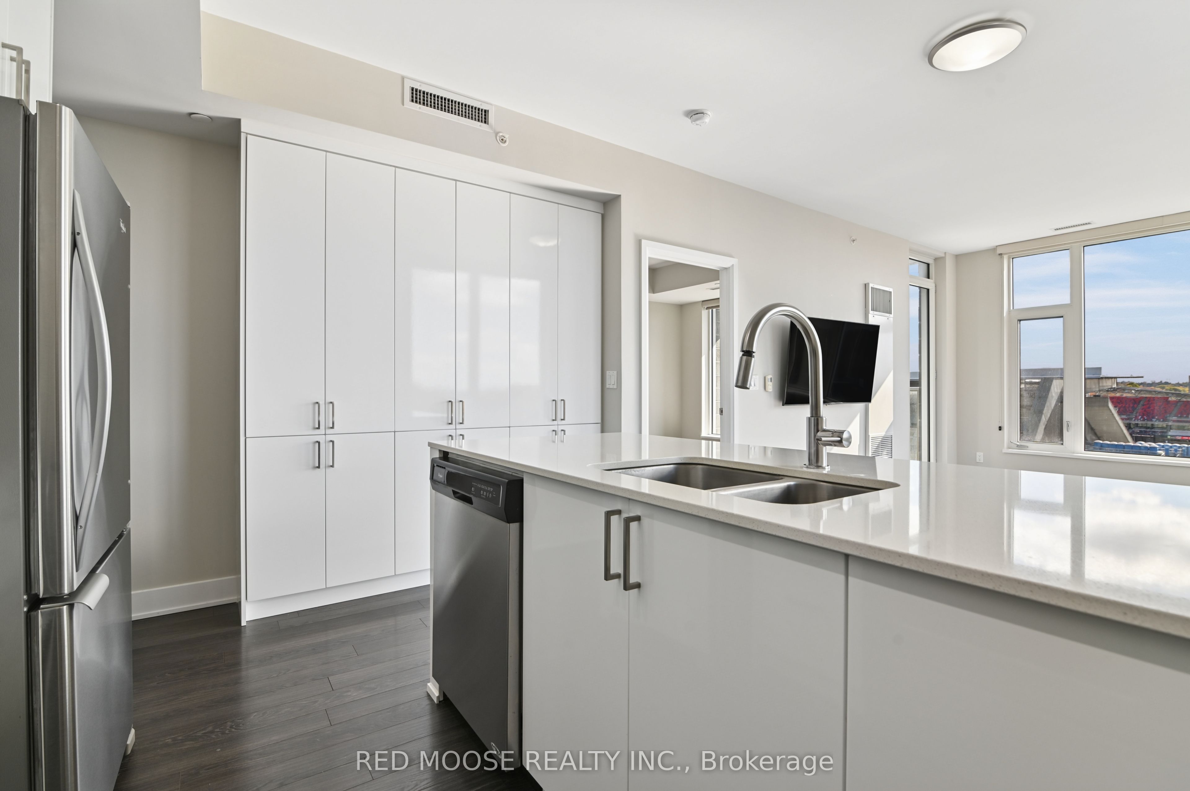 118 Holmwood Avenue 705 Property Photo 21