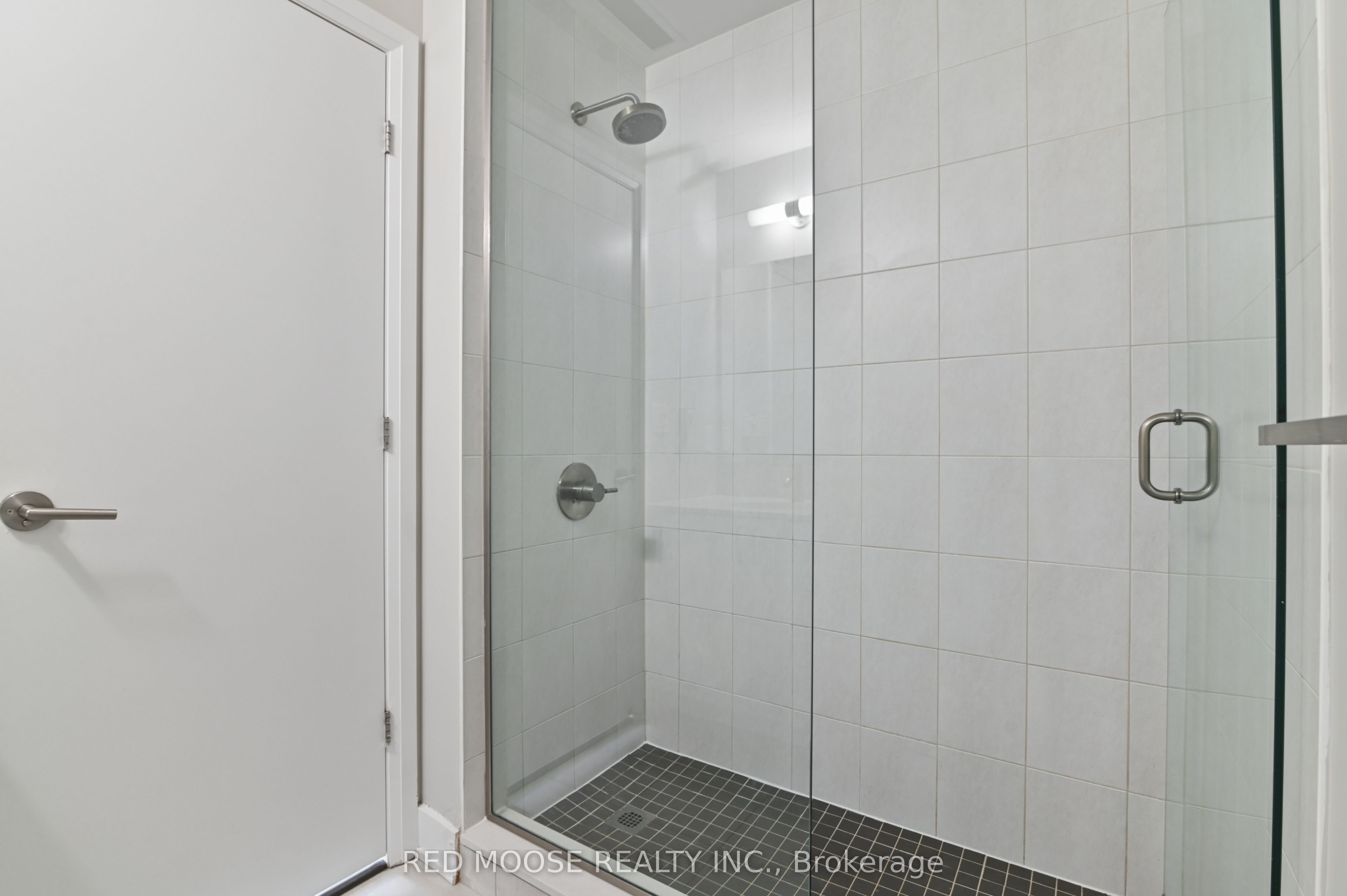 118 Holmwood Avenue 705 Property Photo 36