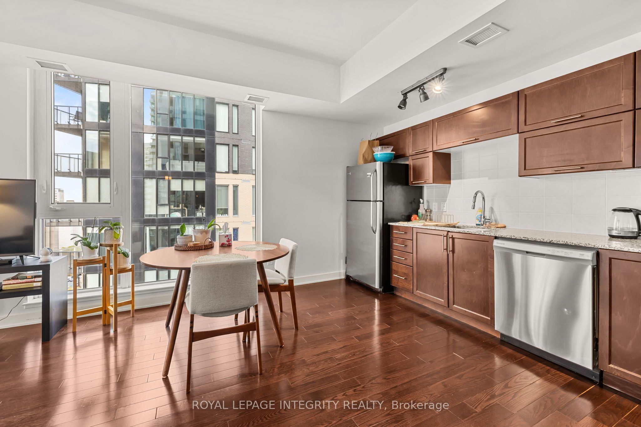 179 Metcalfe Street 1004 Property Photo 8