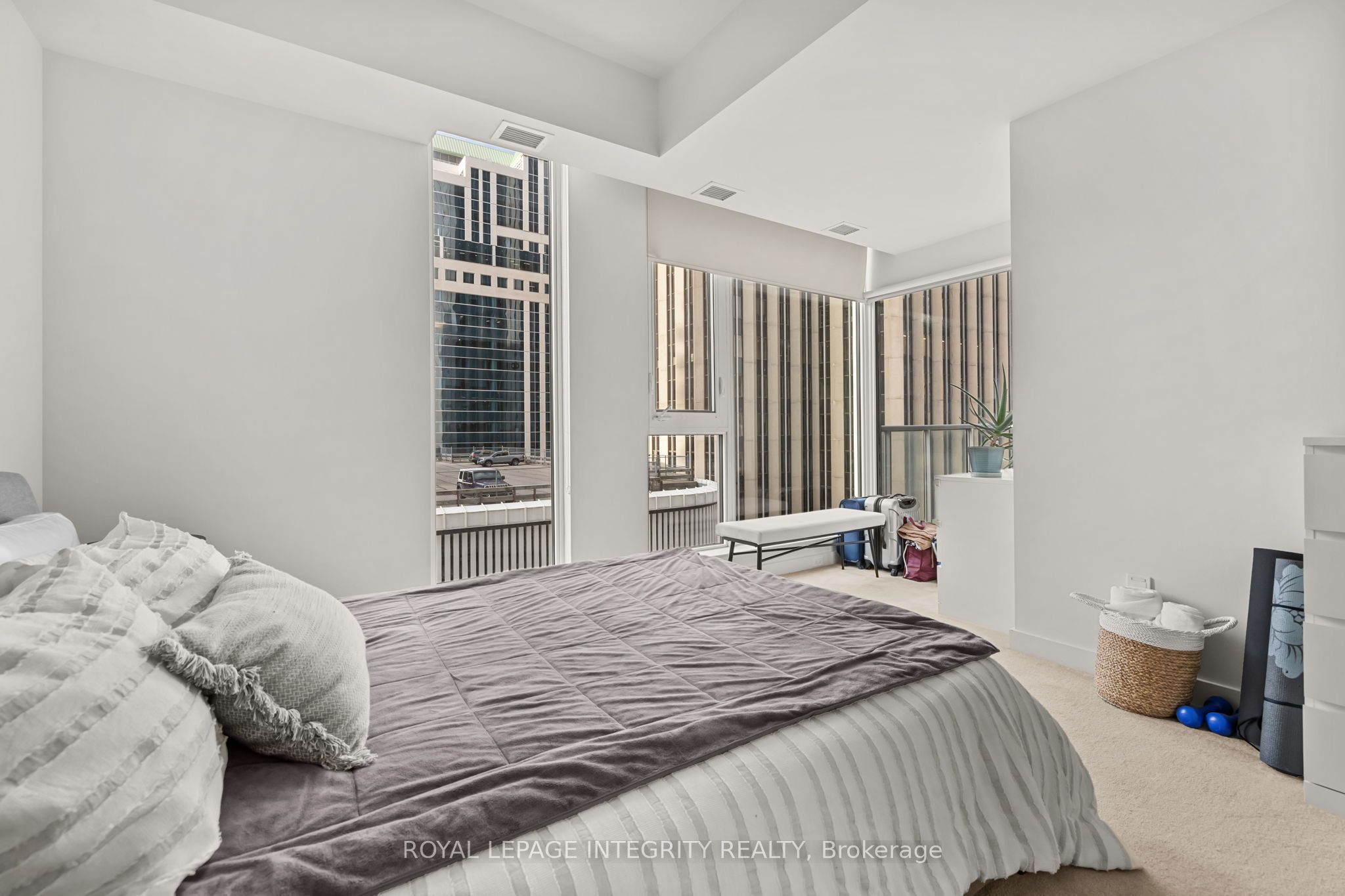 179 Metcalfe Street 1004 Property Photo 17