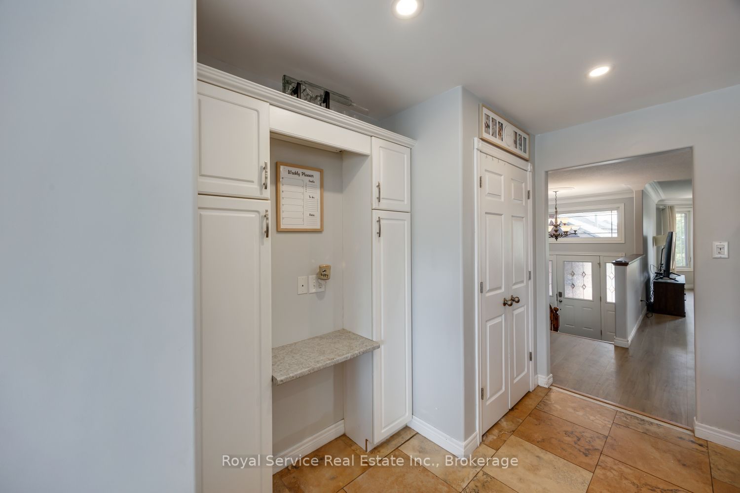 2690 Foxmeadow Road Property Photo 14