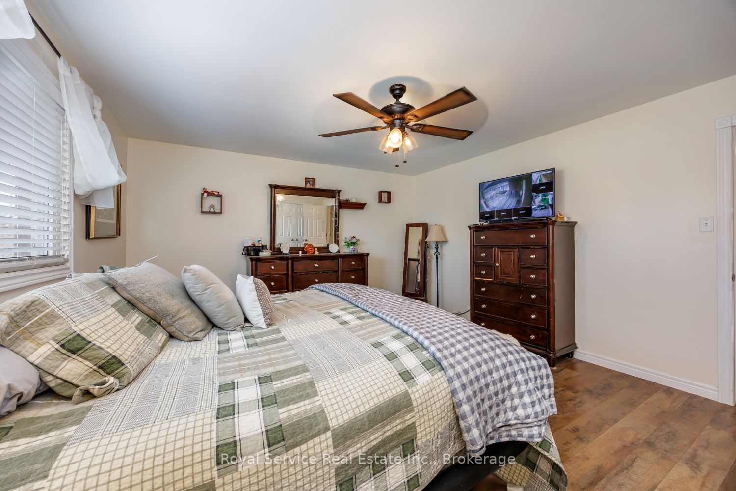 2690 Foxmeadow Road Property Photo 21
