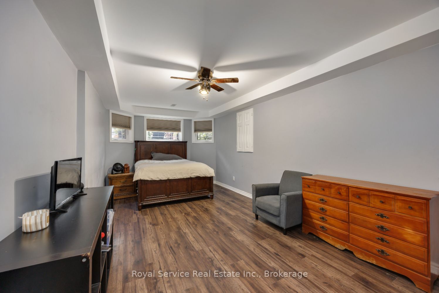 2690 Foxmeadow Road Property Photo 23