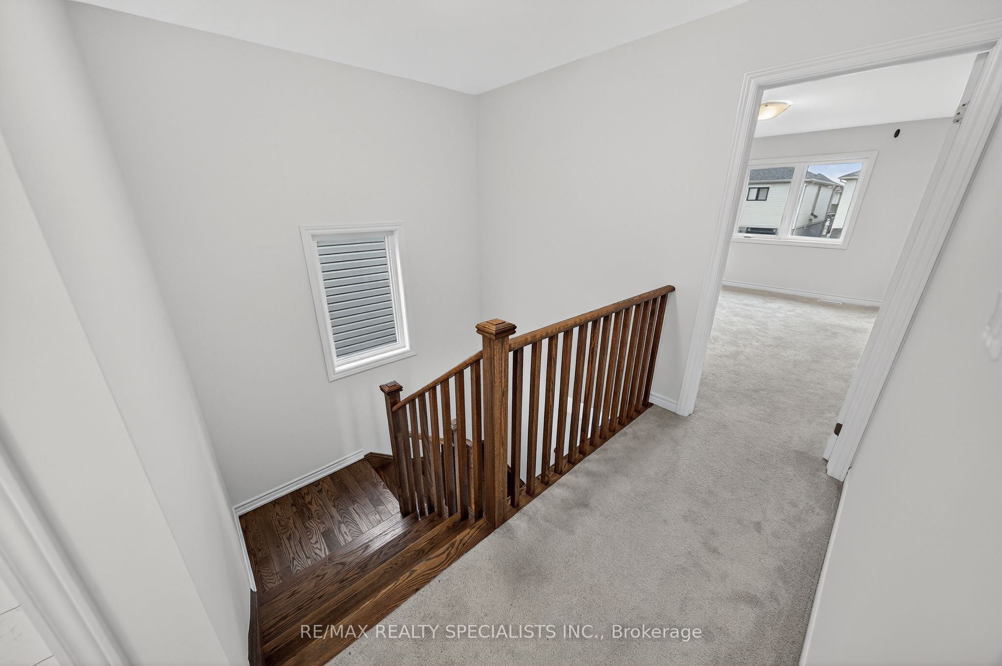 27 Harpin Way W Property Photo 28