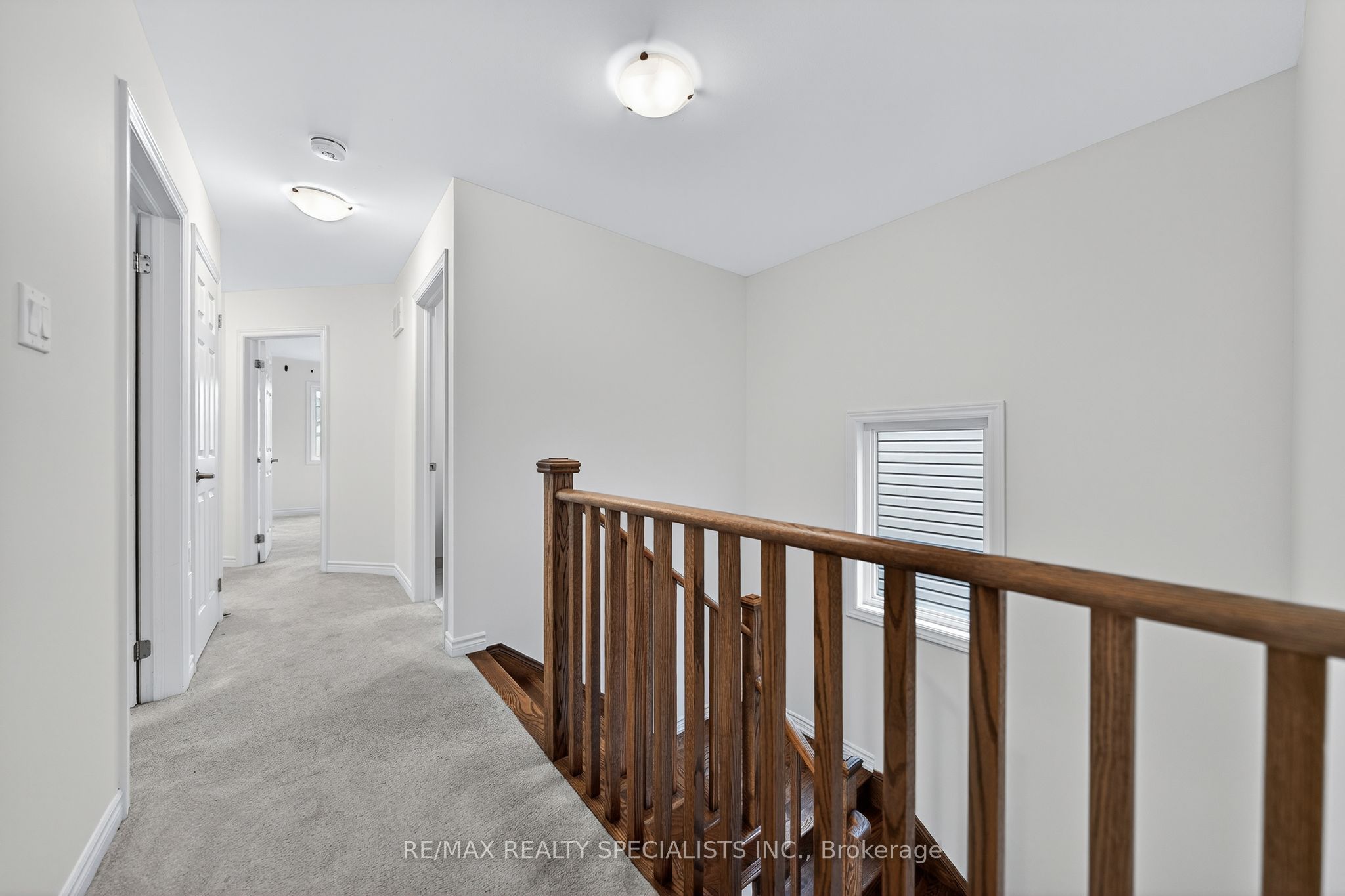 27 Harpin Way W Property Photo 38