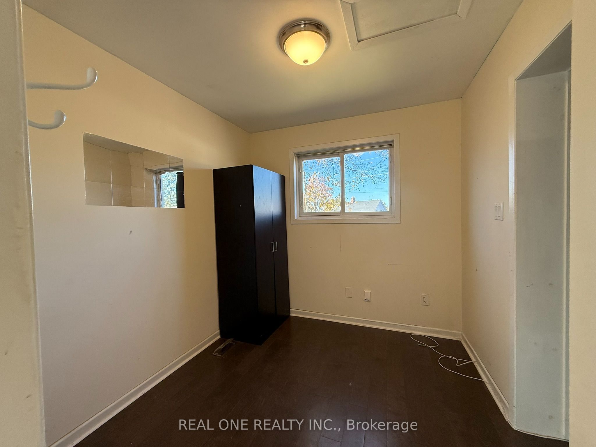 337 Victoria Avenue Property Photo 4