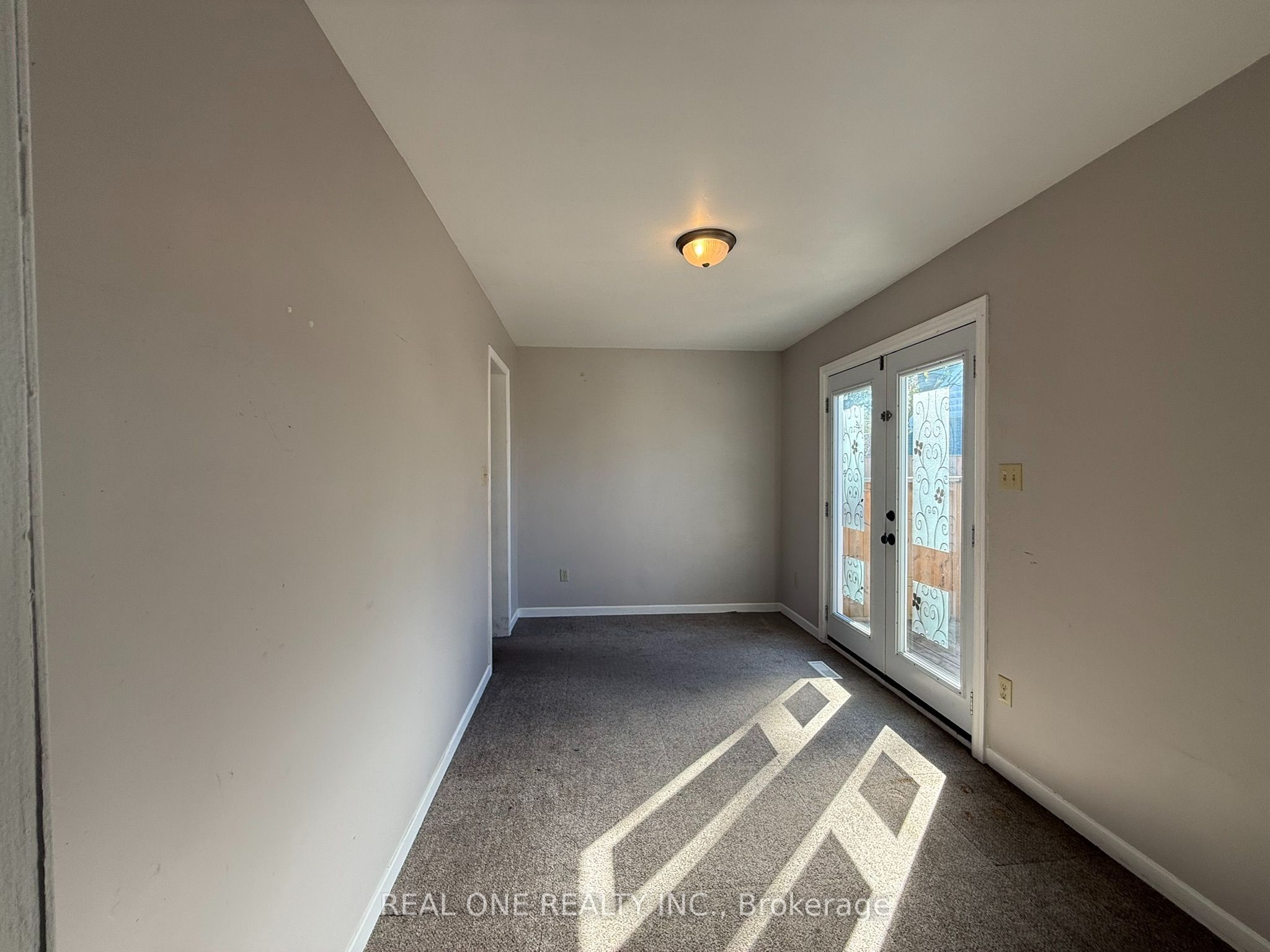 337 Victoria Avenue Property Photo 5