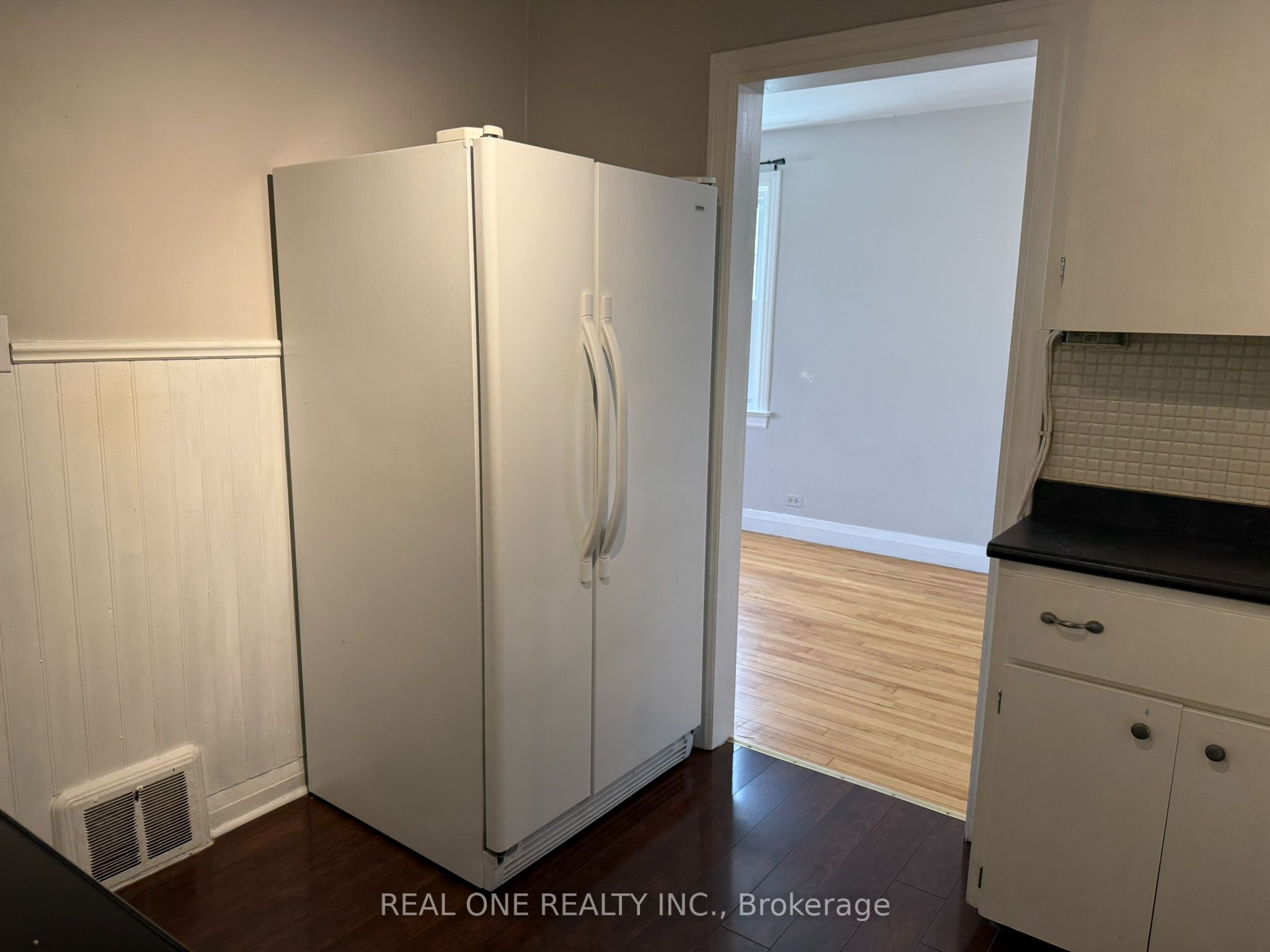 337 Victoria Avenue Property Photo 9