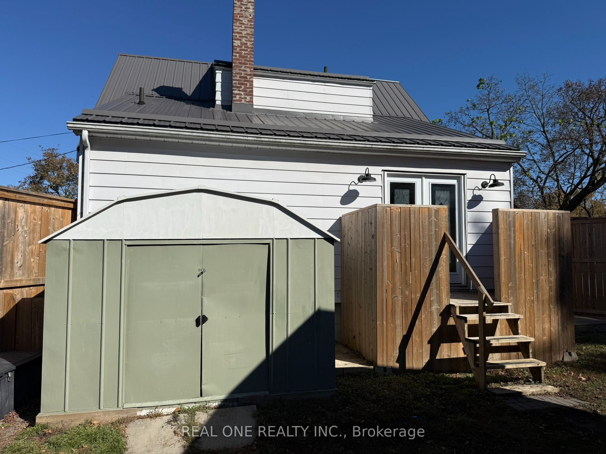 337 Victoria Avenue Property Photo 17