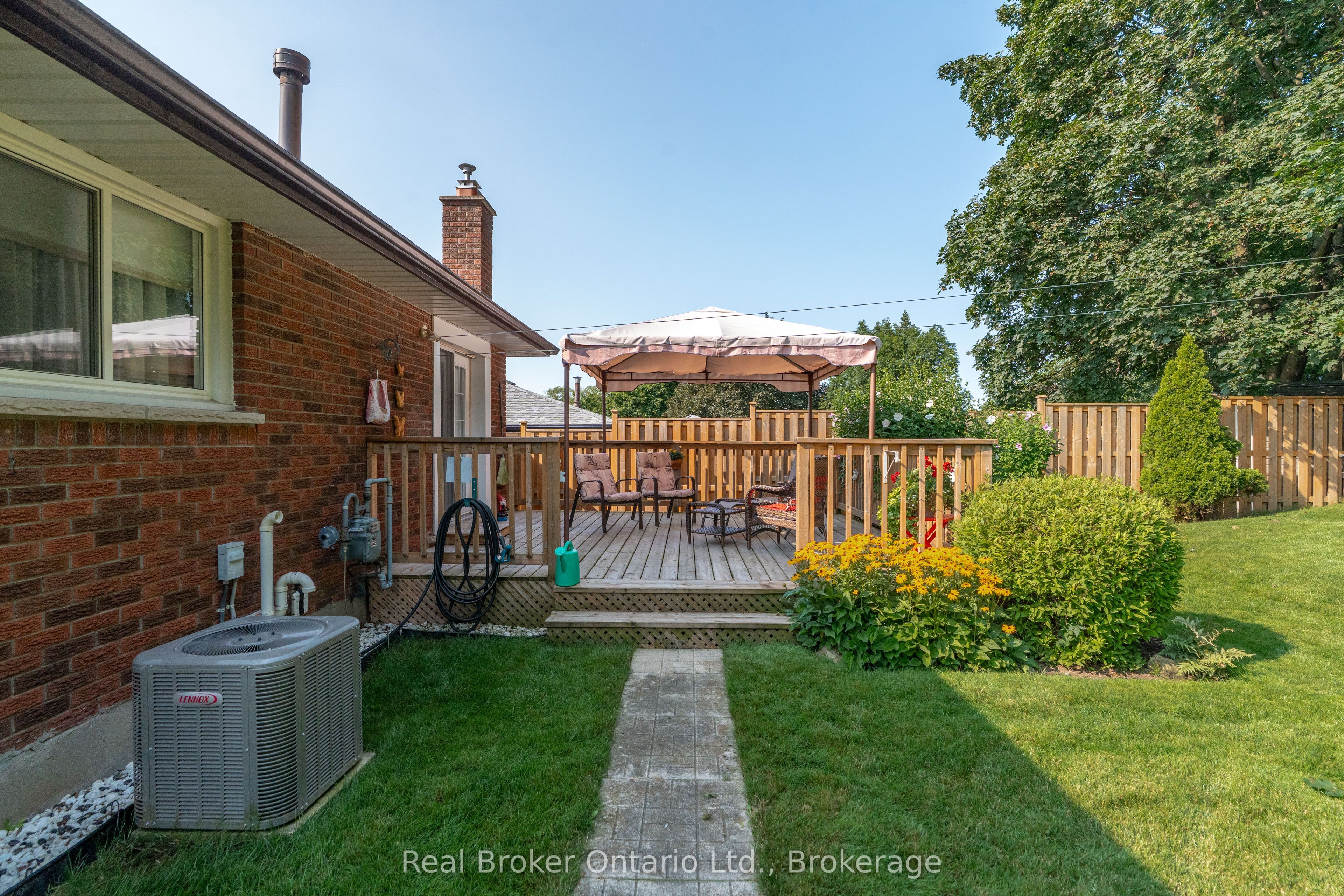 22 Mountford Drive Property Photo 36