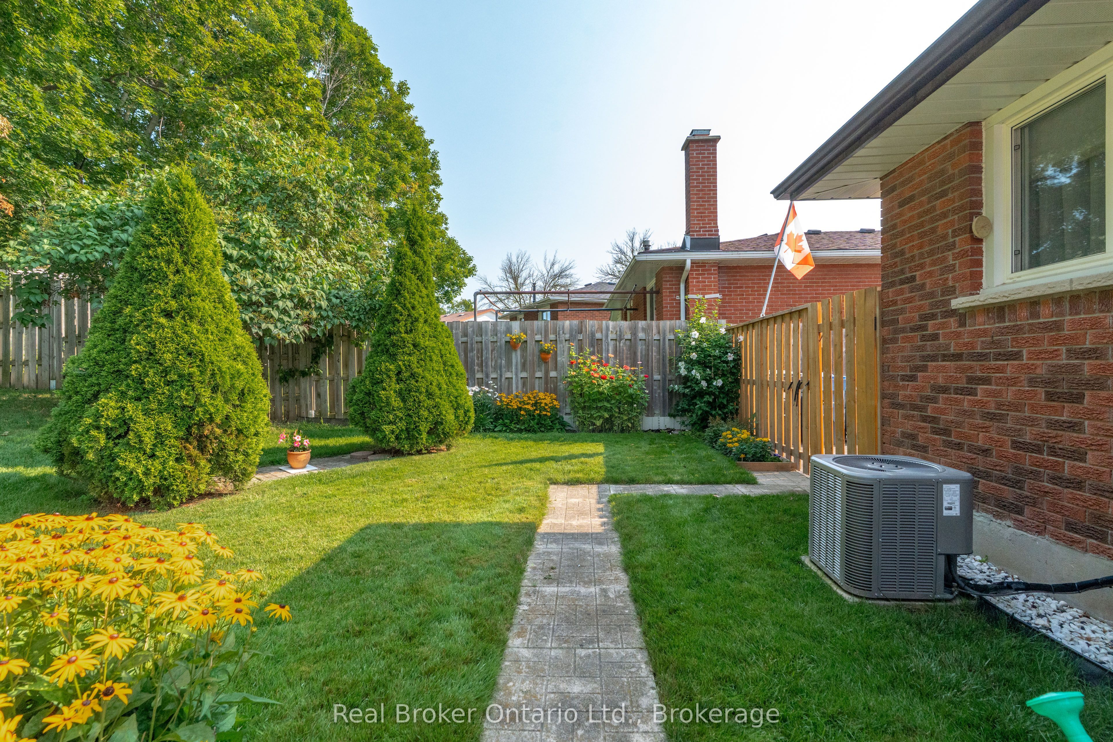 22 Mountford Drive Property Photo 40