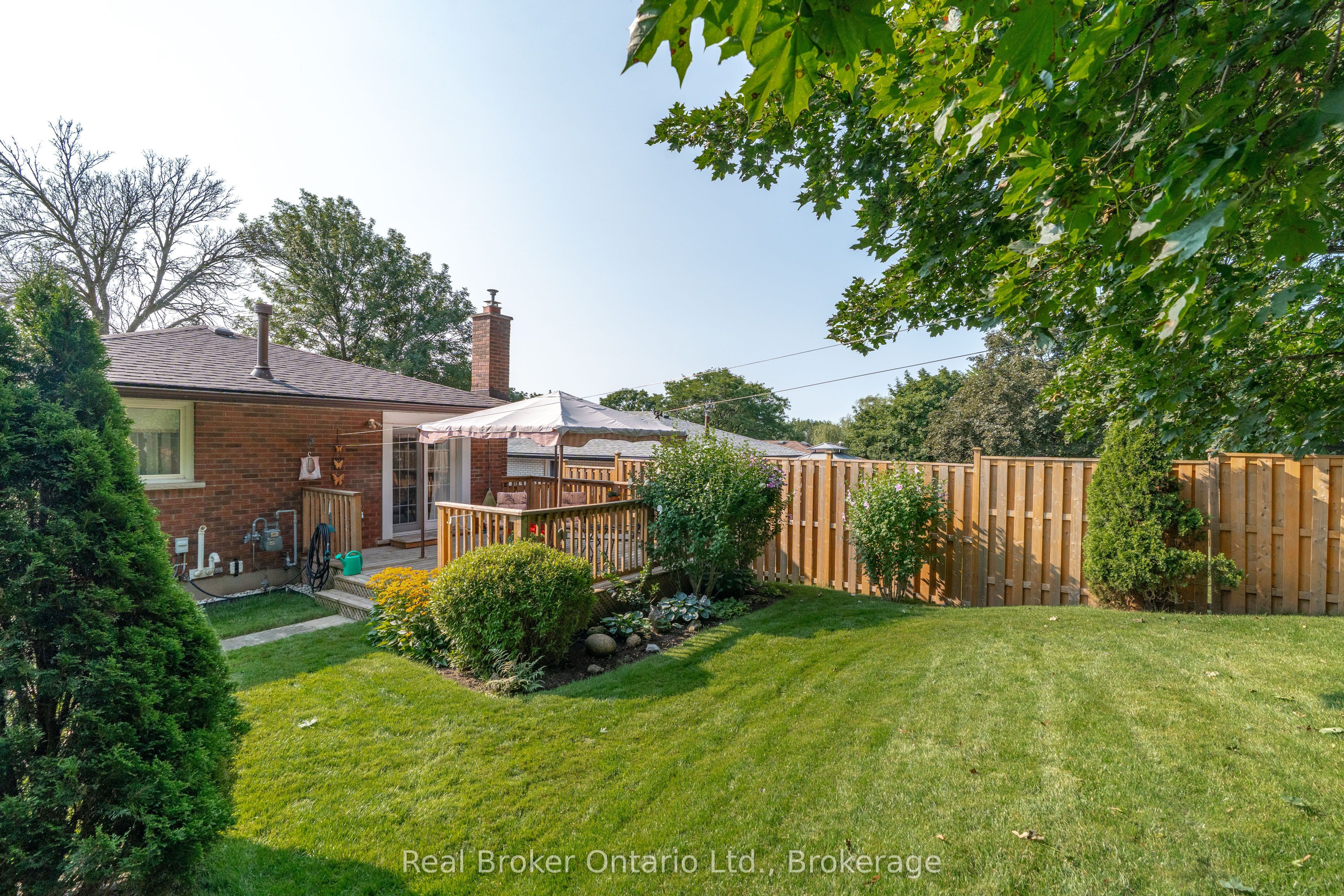 22 Mountford Drive Property Photo 45