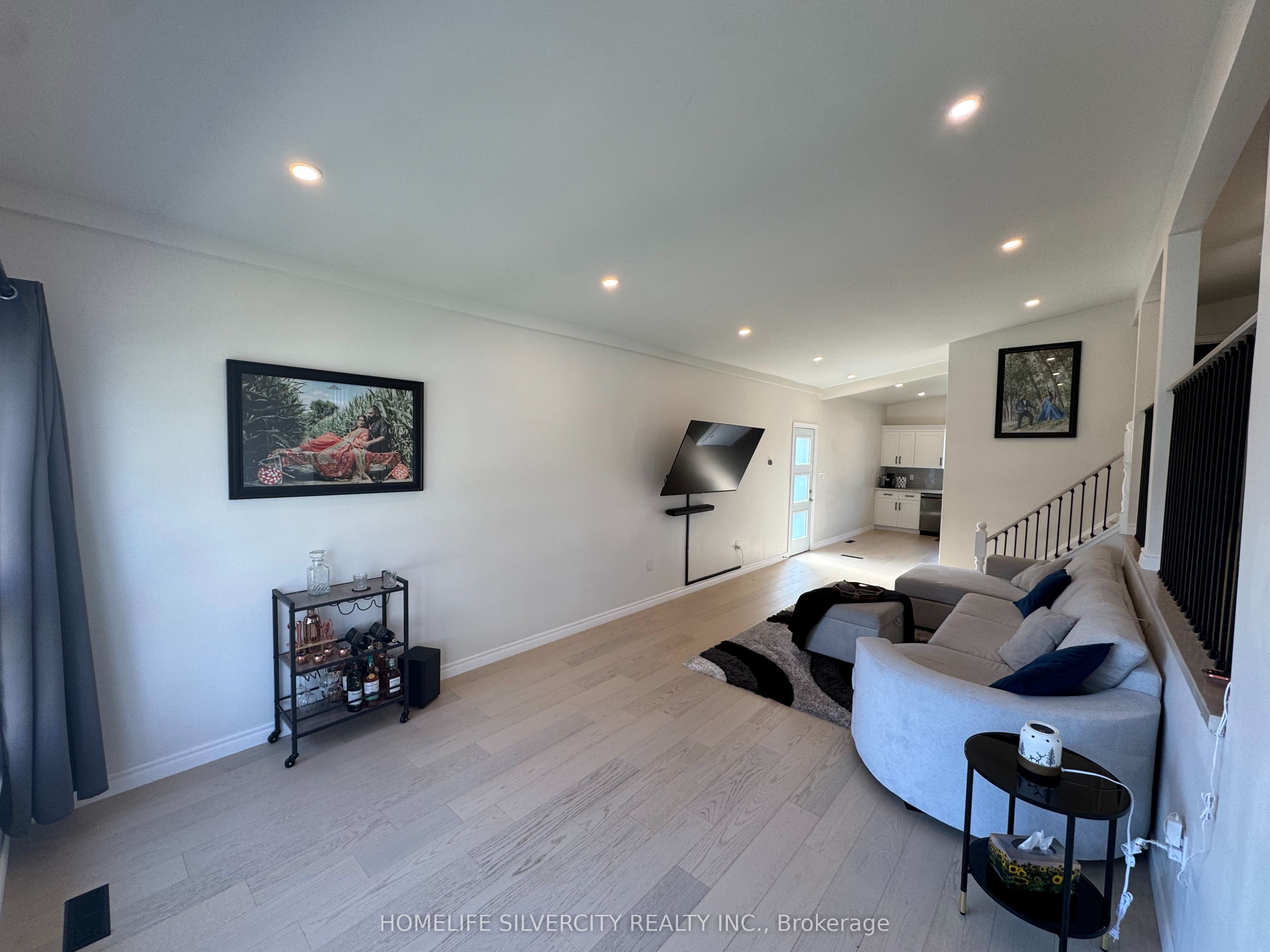 7413 Jordan Avenue Property Photo 14