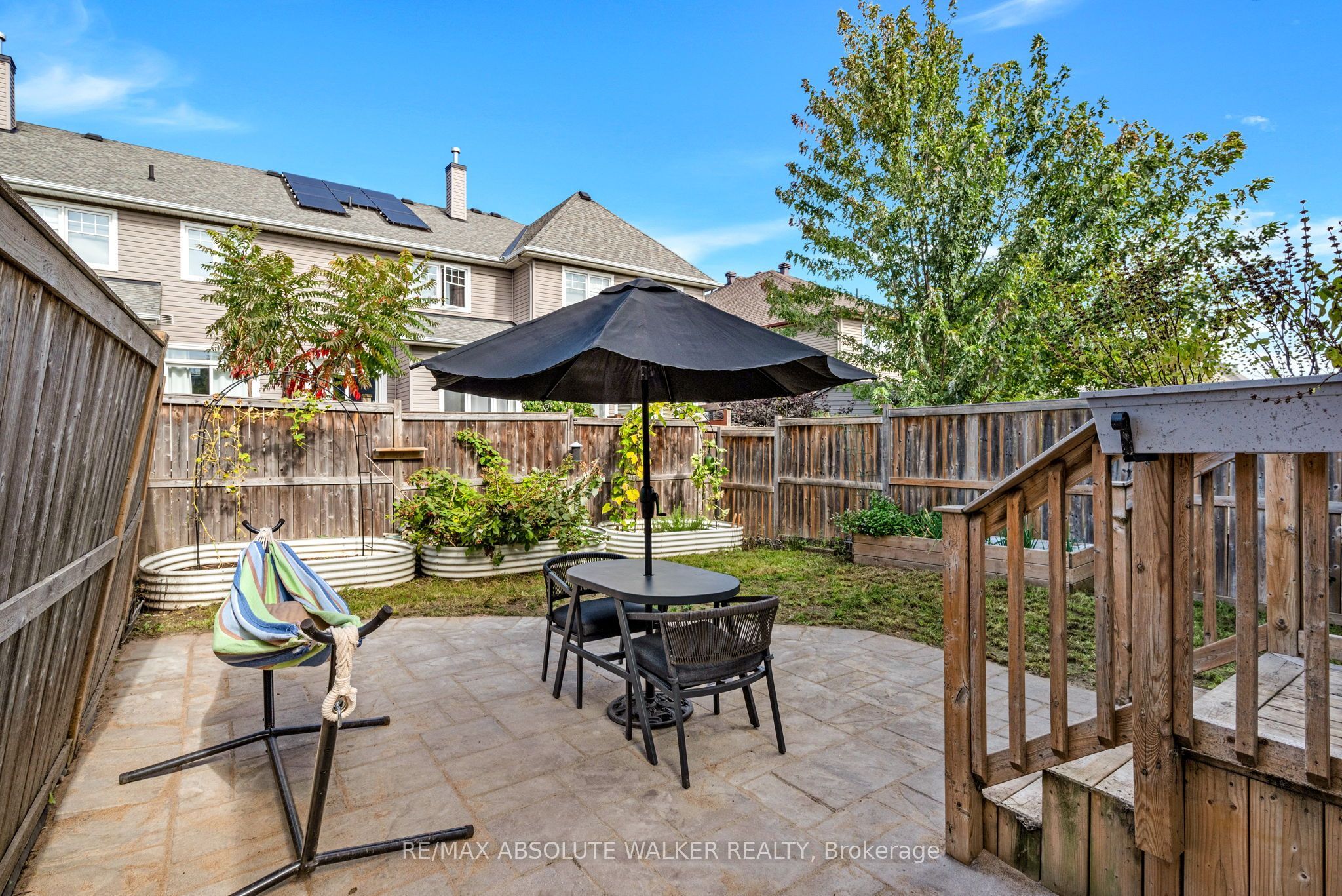 769 Hazelnut Crescent Property Photo 32