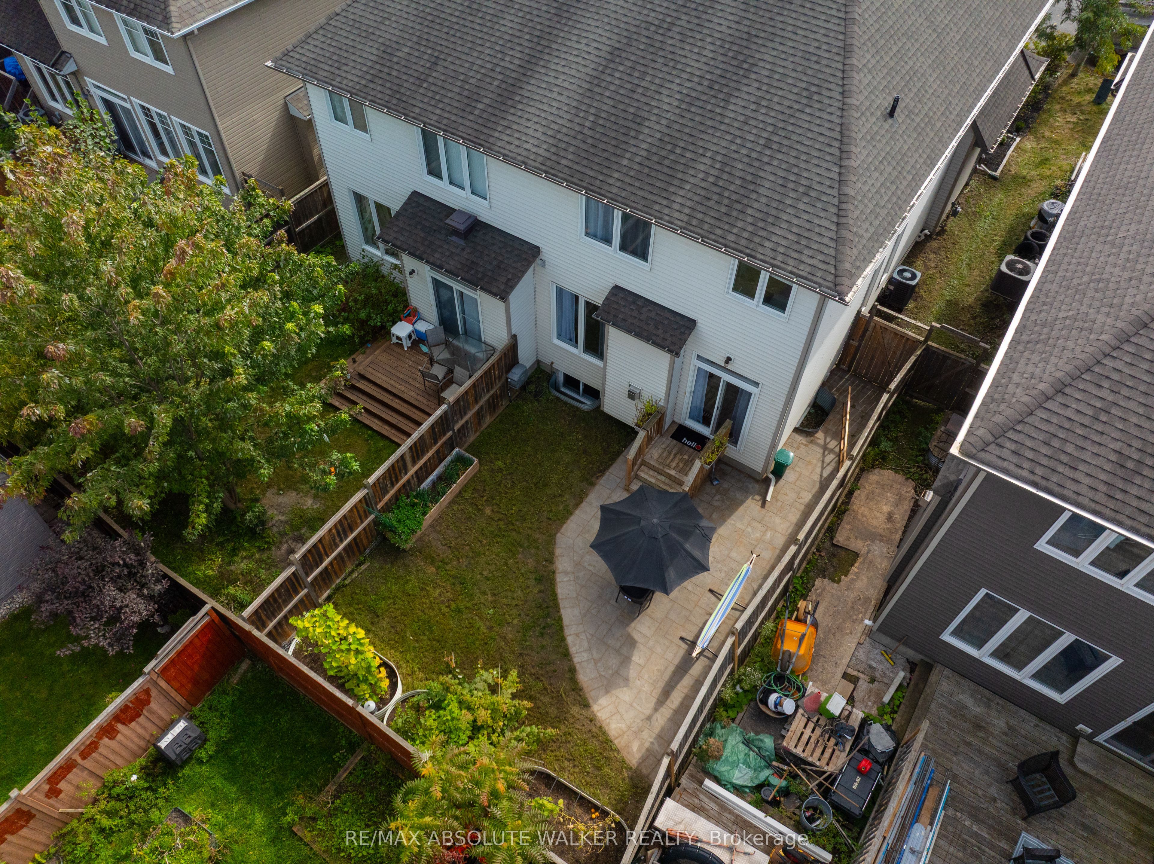 769 Hazelnut Crescent Property Photo 35