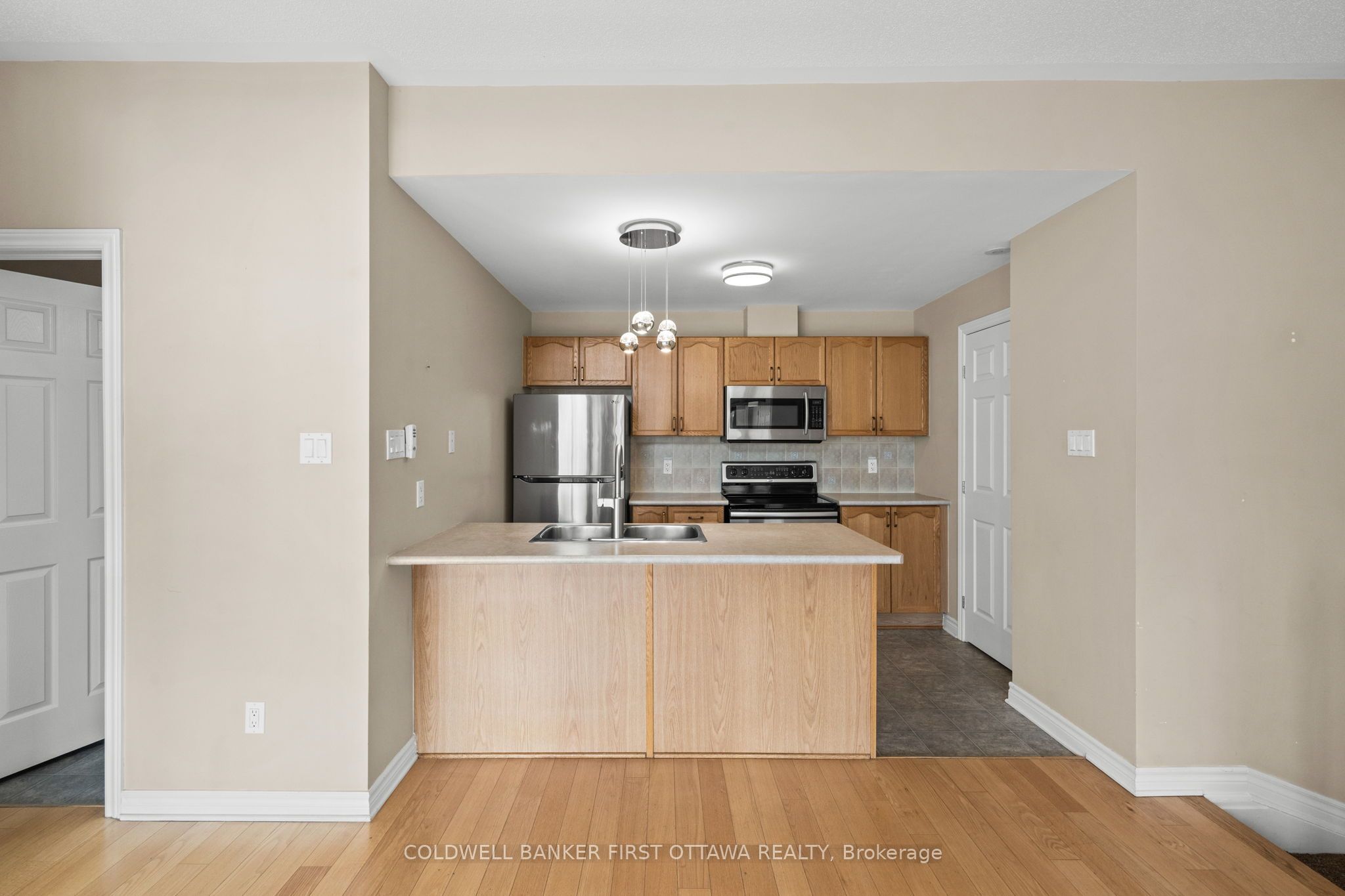 143 Oldfield Street F Property Photo 17