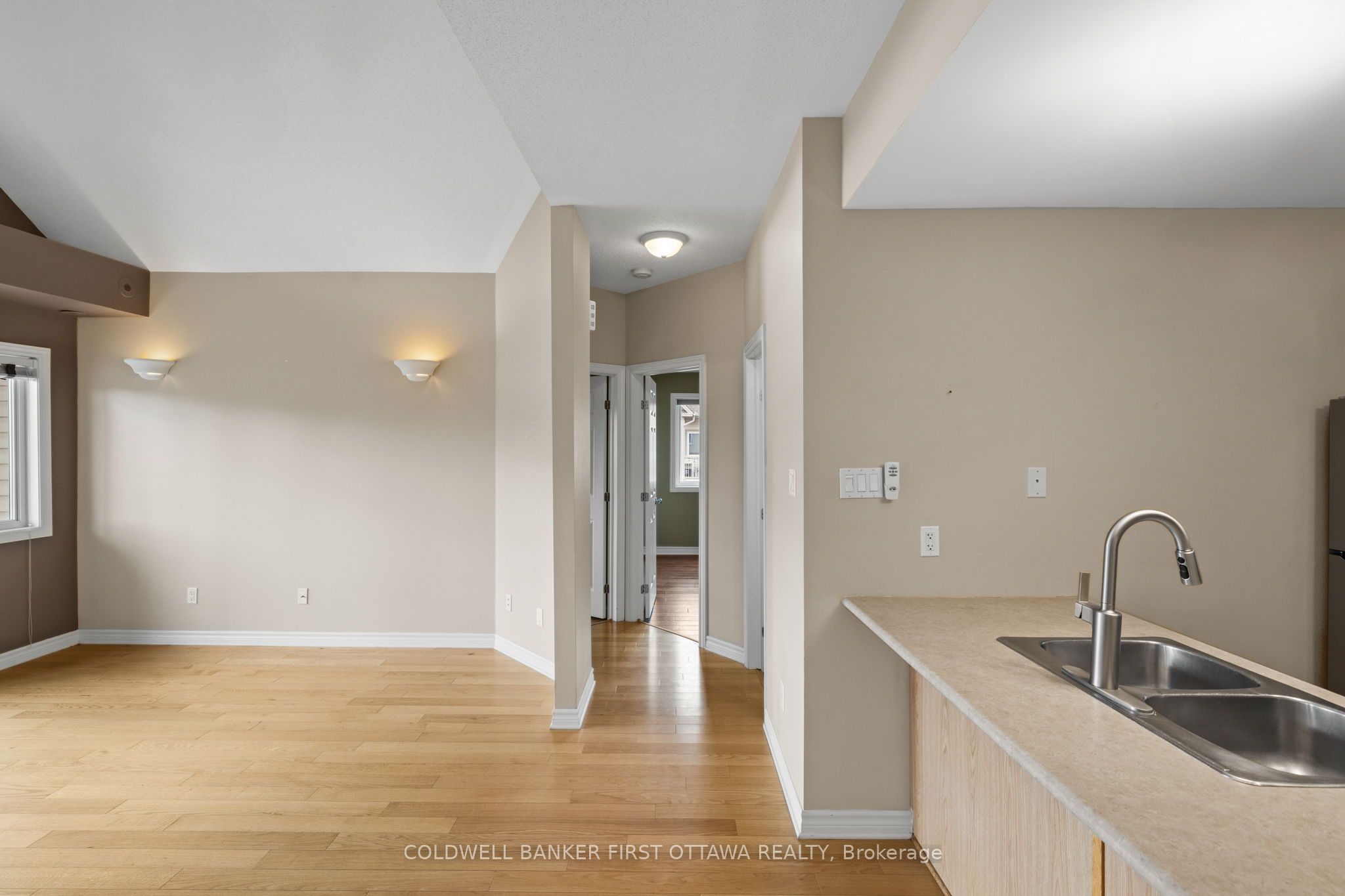 143 Oldfield Street F Property Photo 18