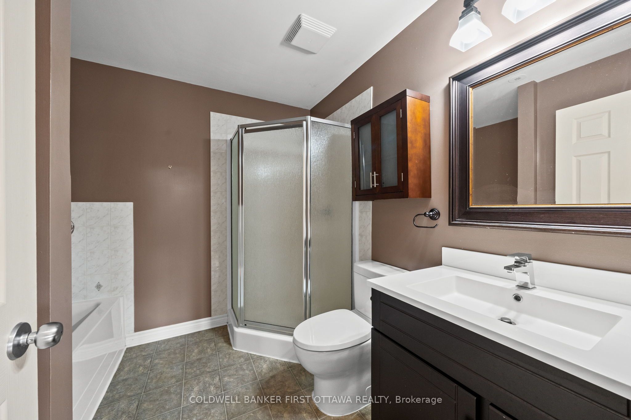 143 Oldfield Street F Property Photo 30