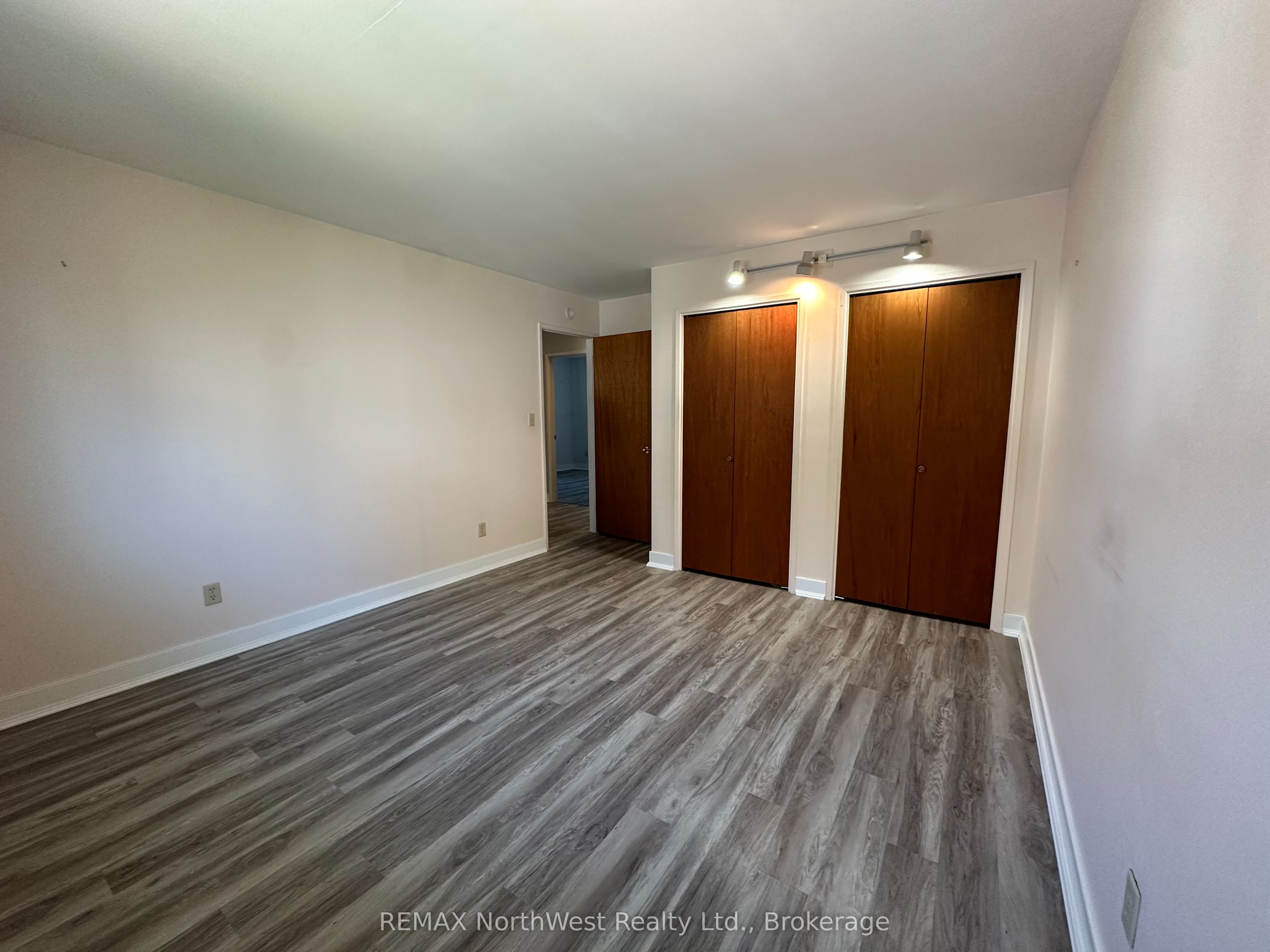 226 Fourth Street N Property Photo 18