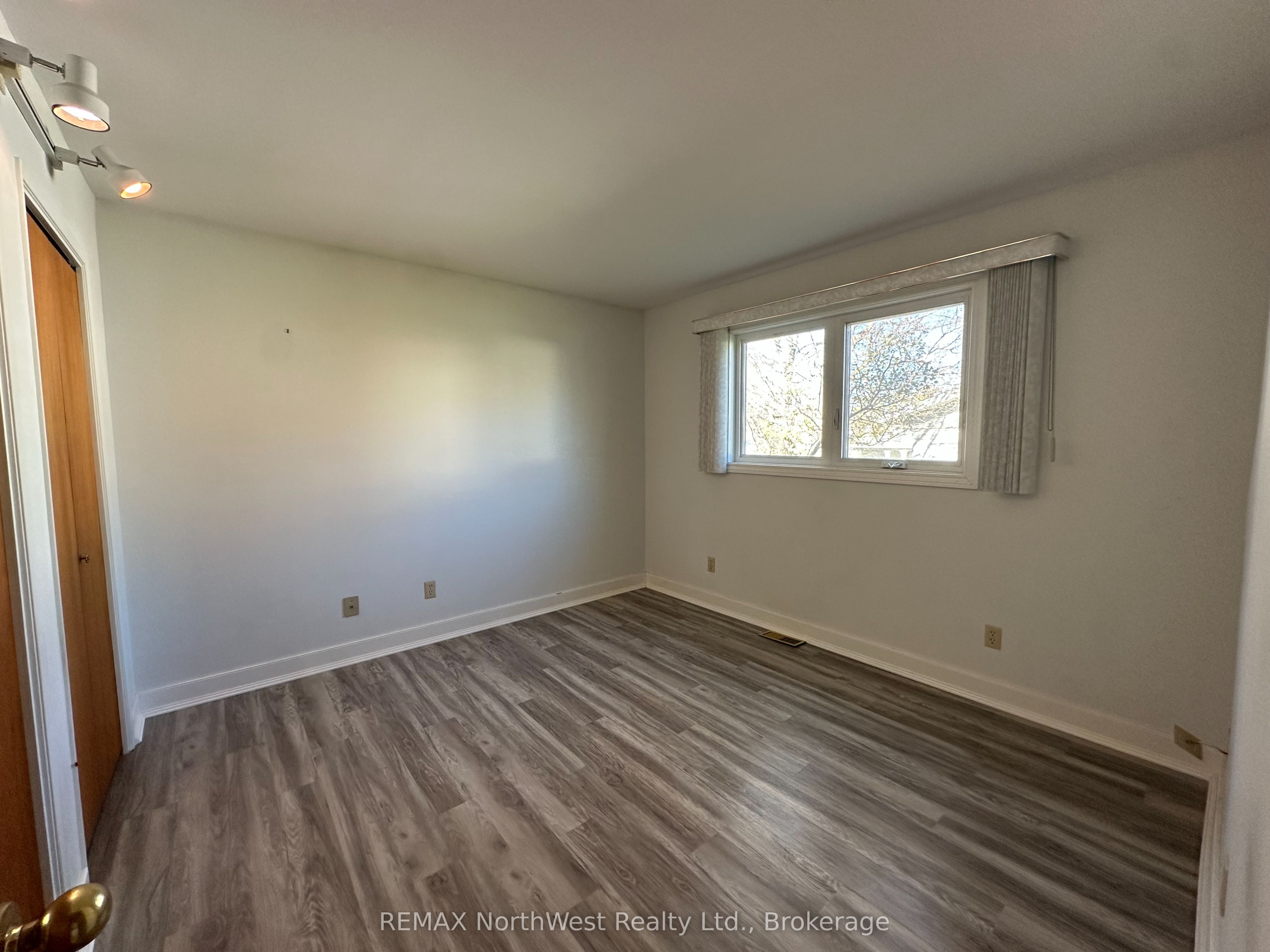 226 Fourth Street N Property Photo 24